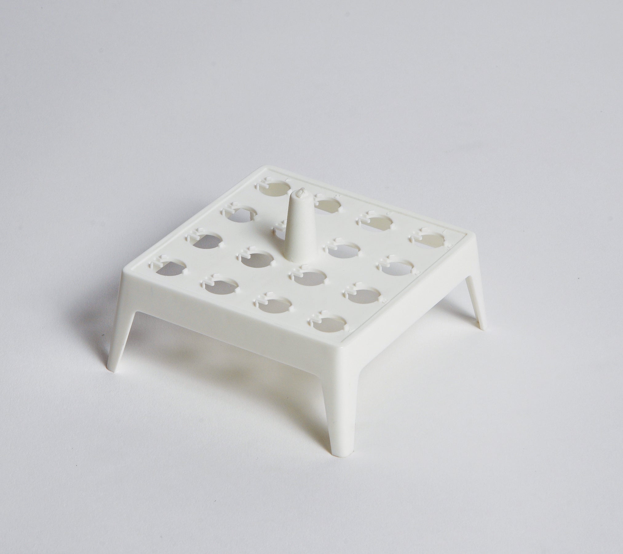 United Scientific® Floating Microtube Racks, PP, comes with 12