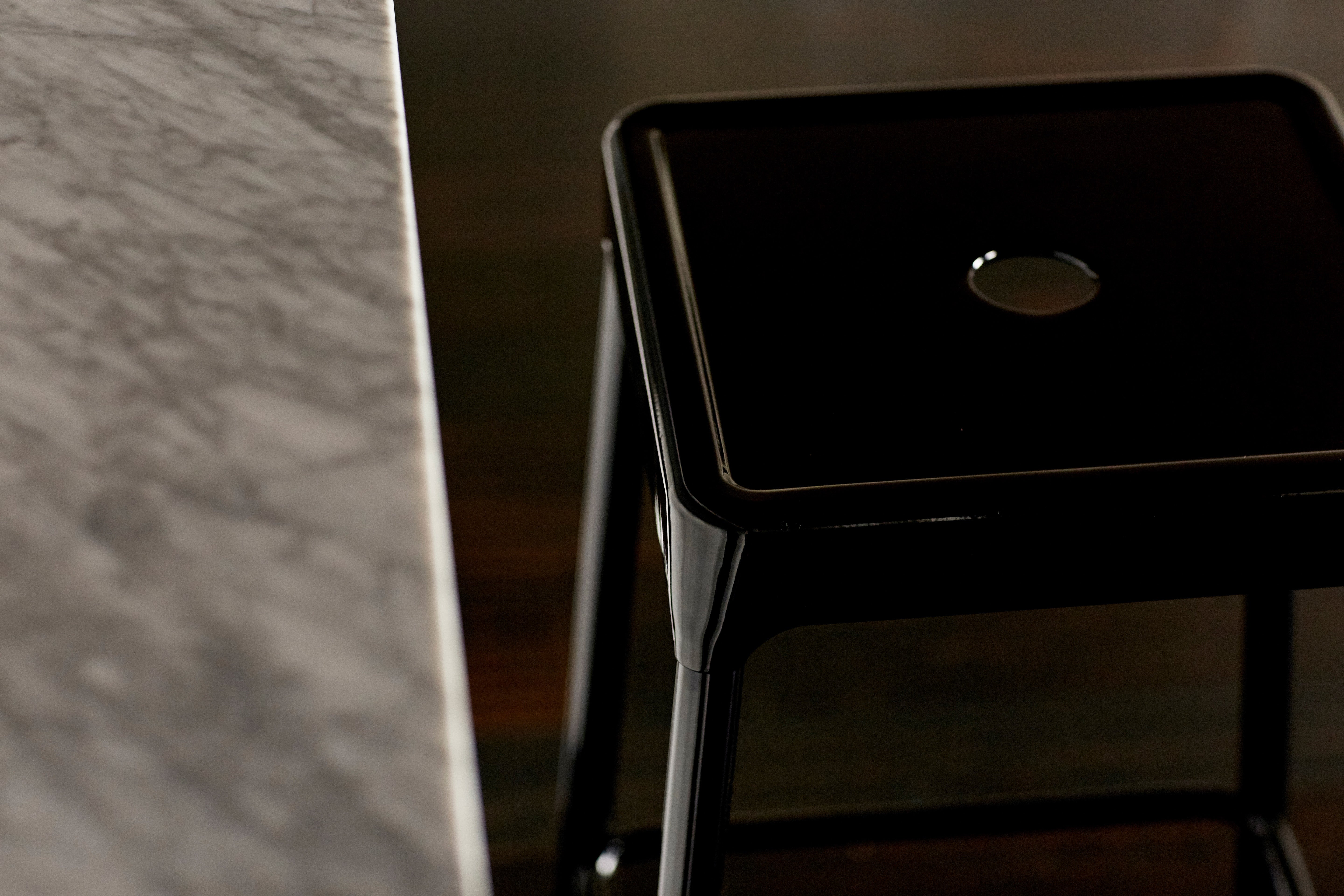 Stool Bl 25 In