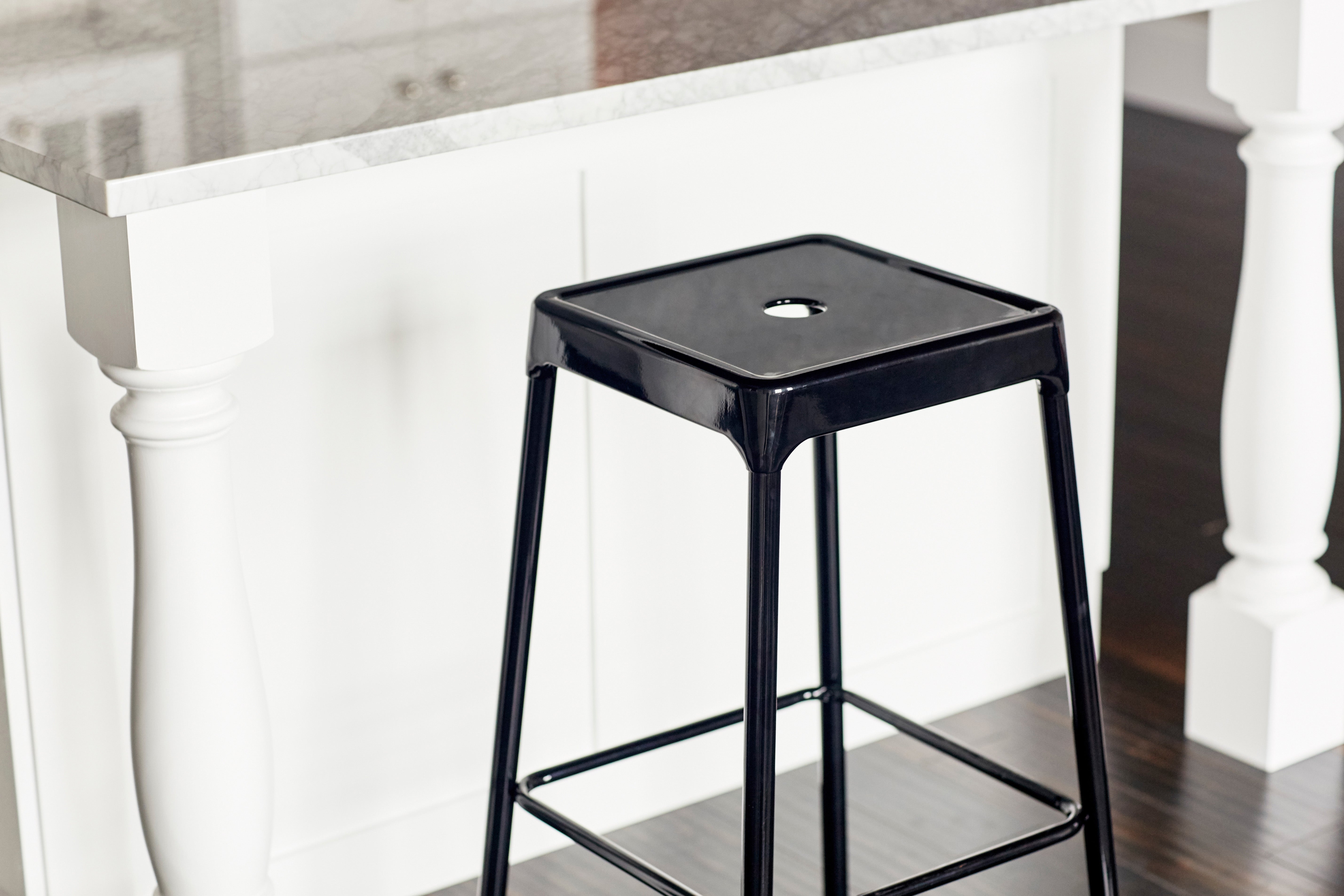 Stool Bl 25 In
