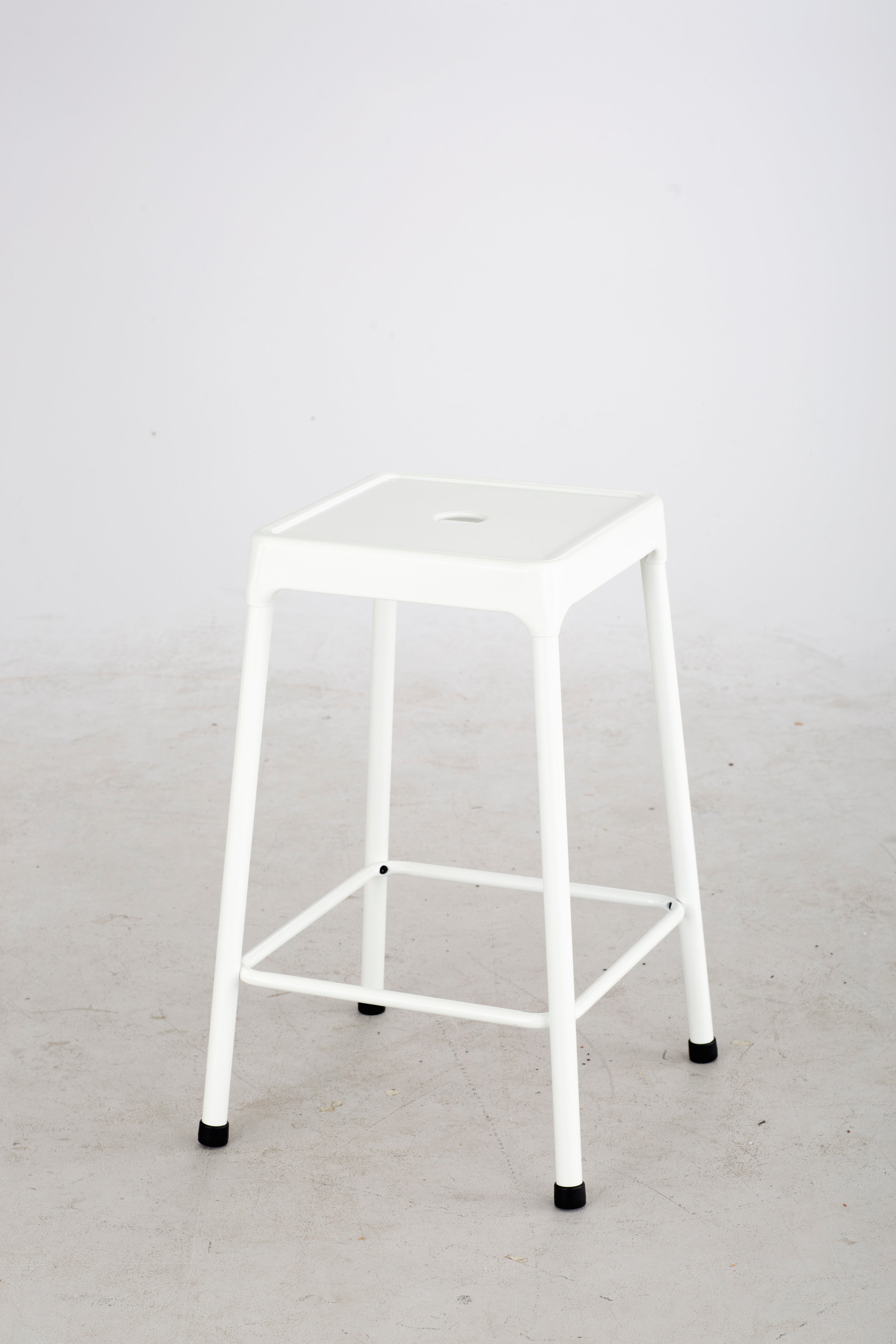 Stool Wh 25 In