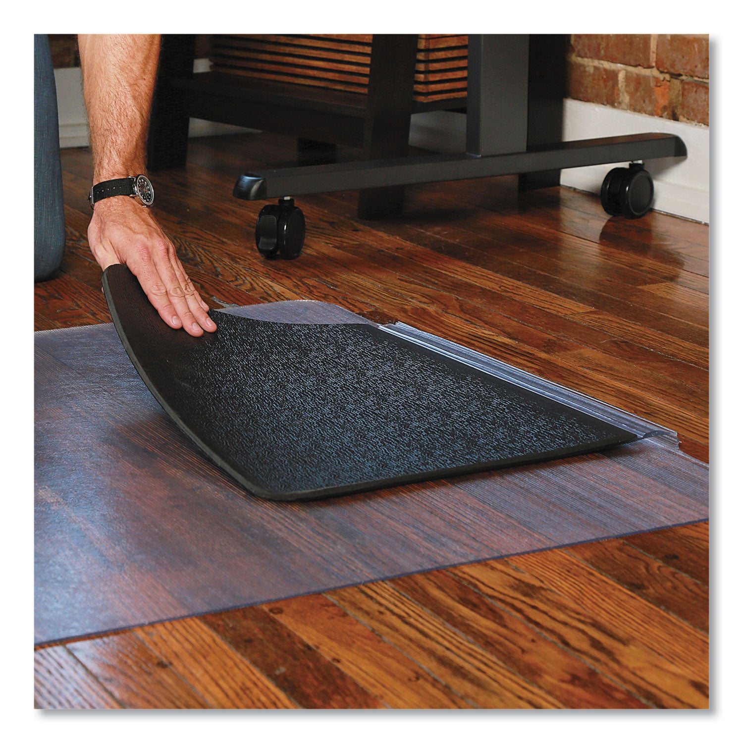 ES ROBBINS Sit or Stand Mat with Lip - Hard Floor36" Width - Lip Size 18" Length x 20" Width - Rectangular - Vinyl, Foam - Clear - 1 Each