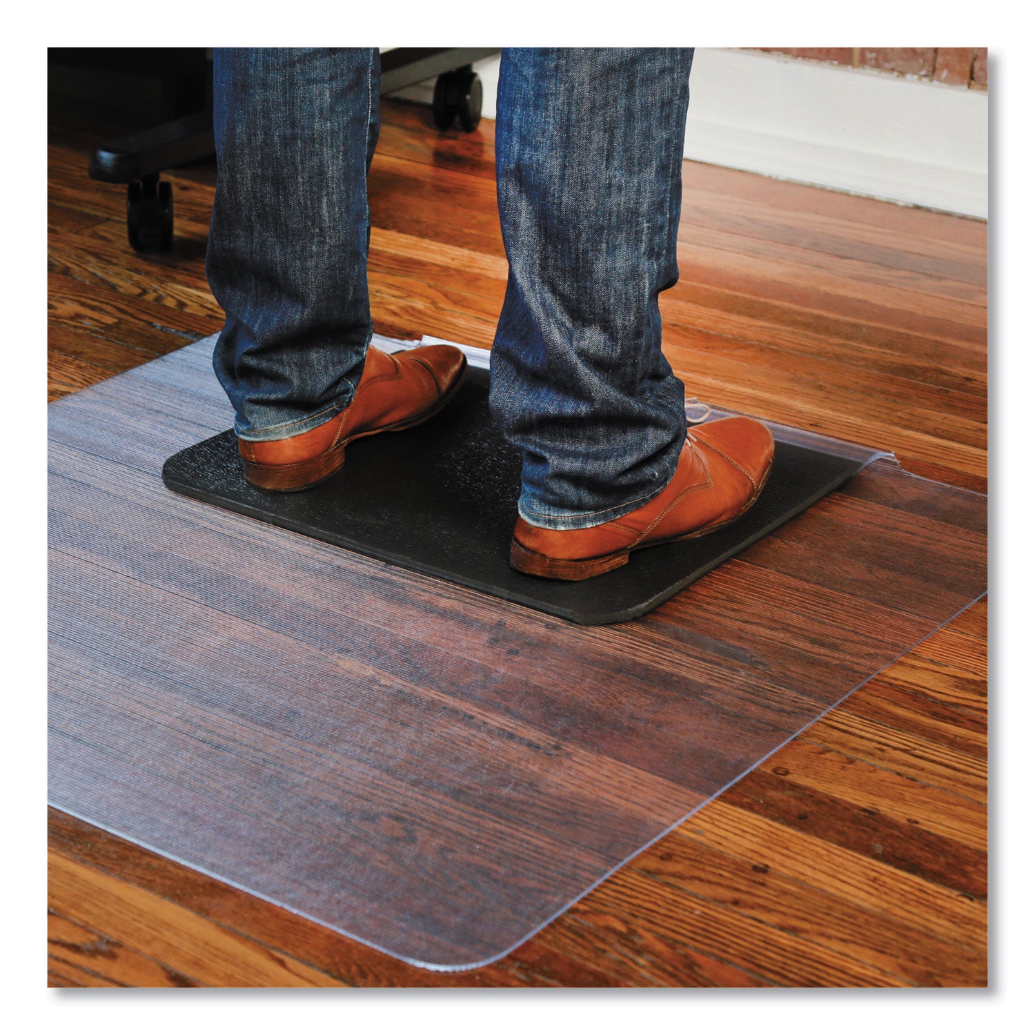 ES ROBBINS Sit or Stand Mat with Lip - Hard Floor36" Width - Lip Size 18" Length x 20" Width - Rectangular - Vinyl, Foam - Clear - 1 Each