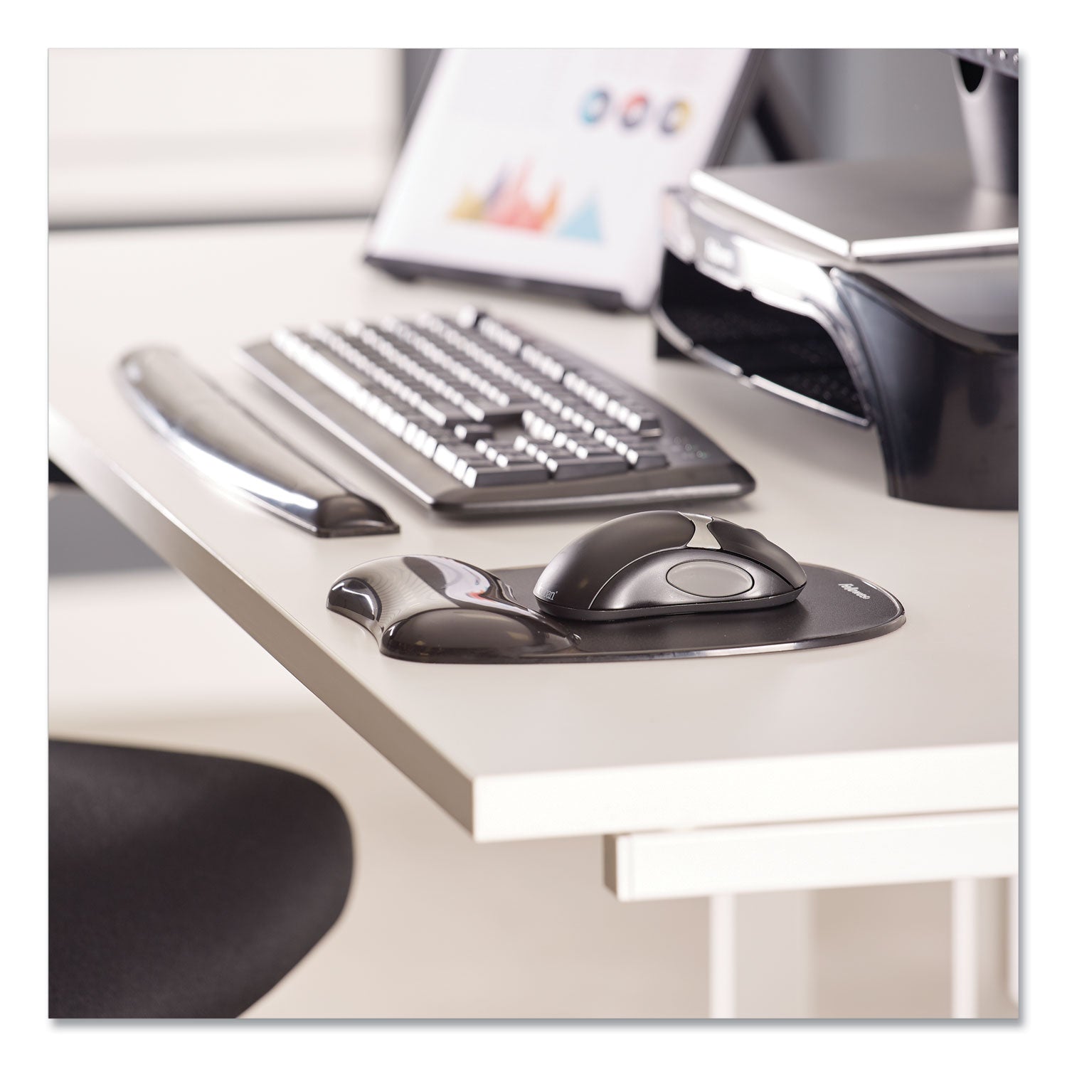 0.56" Height x 7.94" Width x 9.06" Depth - Black - Gel - 1 Each