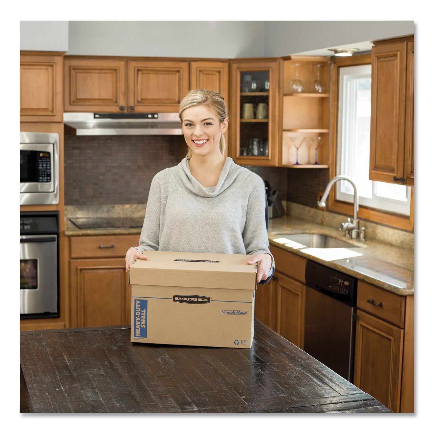 Bankers Box SmoothMove Maximum Strength Moving Boxes, Kraft, Corrugated Paper, Triple Wall, Lift-off Lid, Stackable, Reinforced Handles, 8 Boxes per Carton