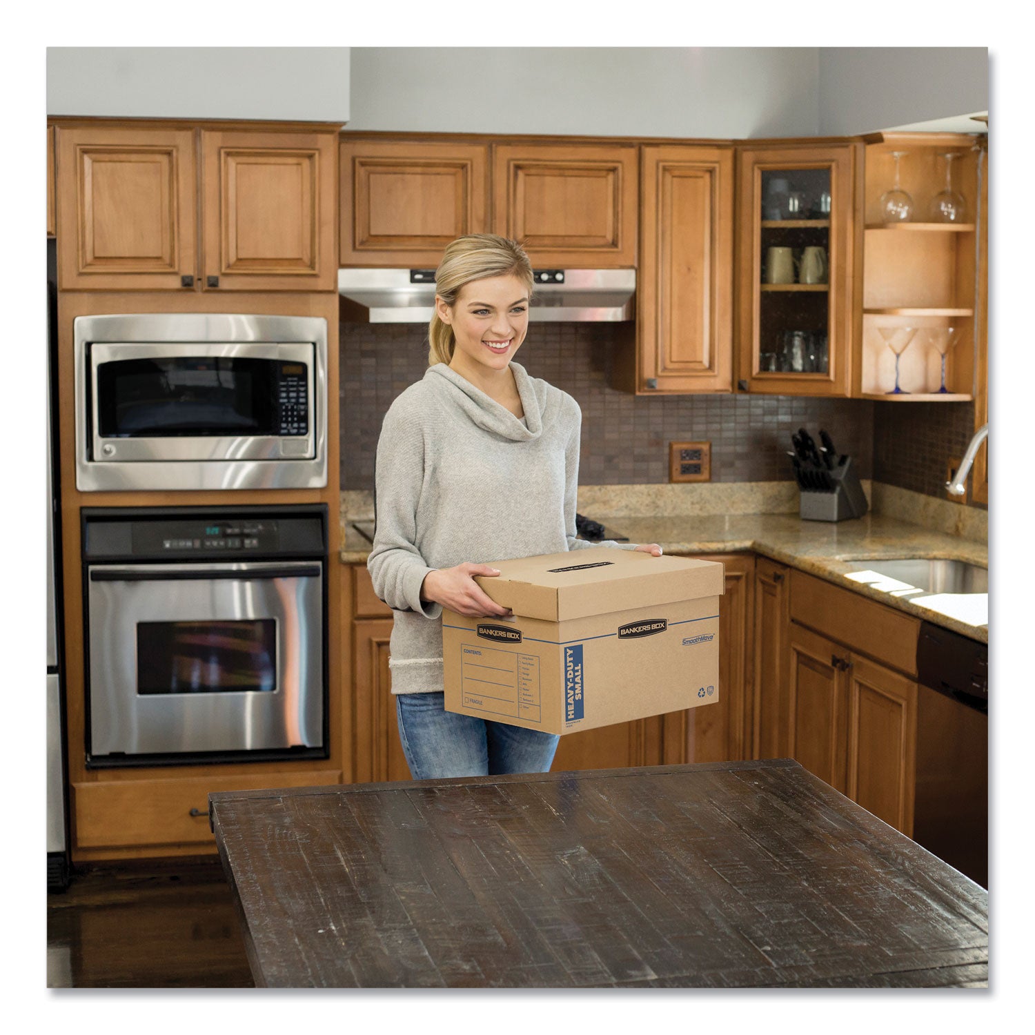 Bankers Box SmoothMove Maximum Strength Moving Boxes, Kraft, Corrugated Paper, Triple Wall, Lift-off Lid, Stackable, Reinforced Handles, 8 Boxes per Carton