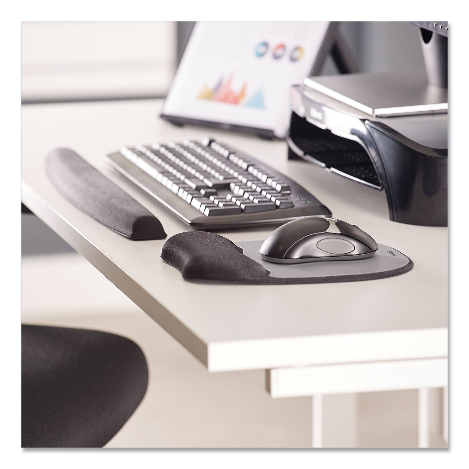 Fellowes Memory Foam Mouse Pad/Wrist Rest - Silver Streak - 1" Height x 7.94" Width x 9.25" Depth - Silver - Memory Foam - Wear Resistant, Tear Resistant, Skid Proof - 1 Each