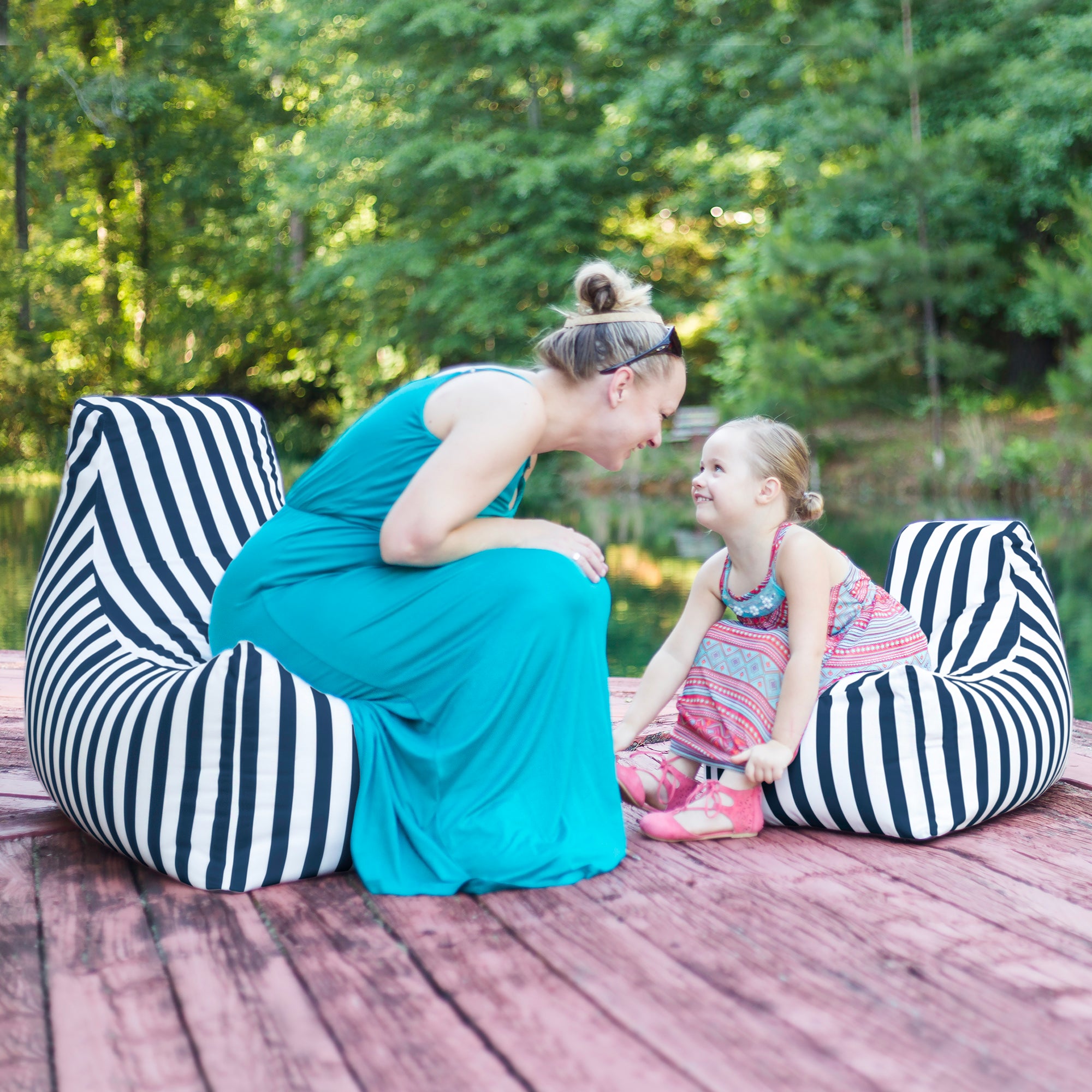 Jaxx Juniper Jr Outdoor Kids Bean Bag Chair / Childrens Garden Chair, Navy Stripes