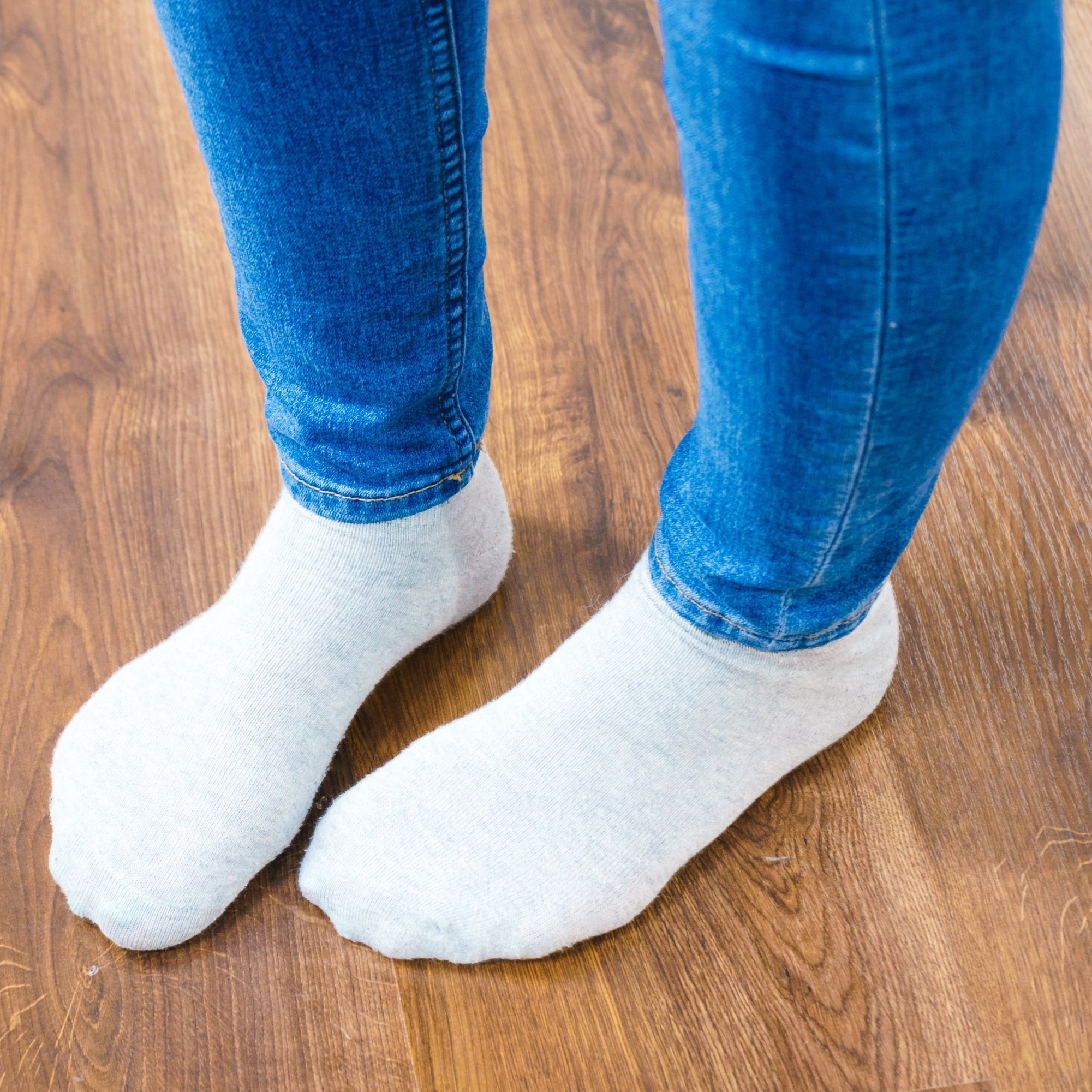 Women's Solid Ankle Socks - White - 100 pairs in the Pack