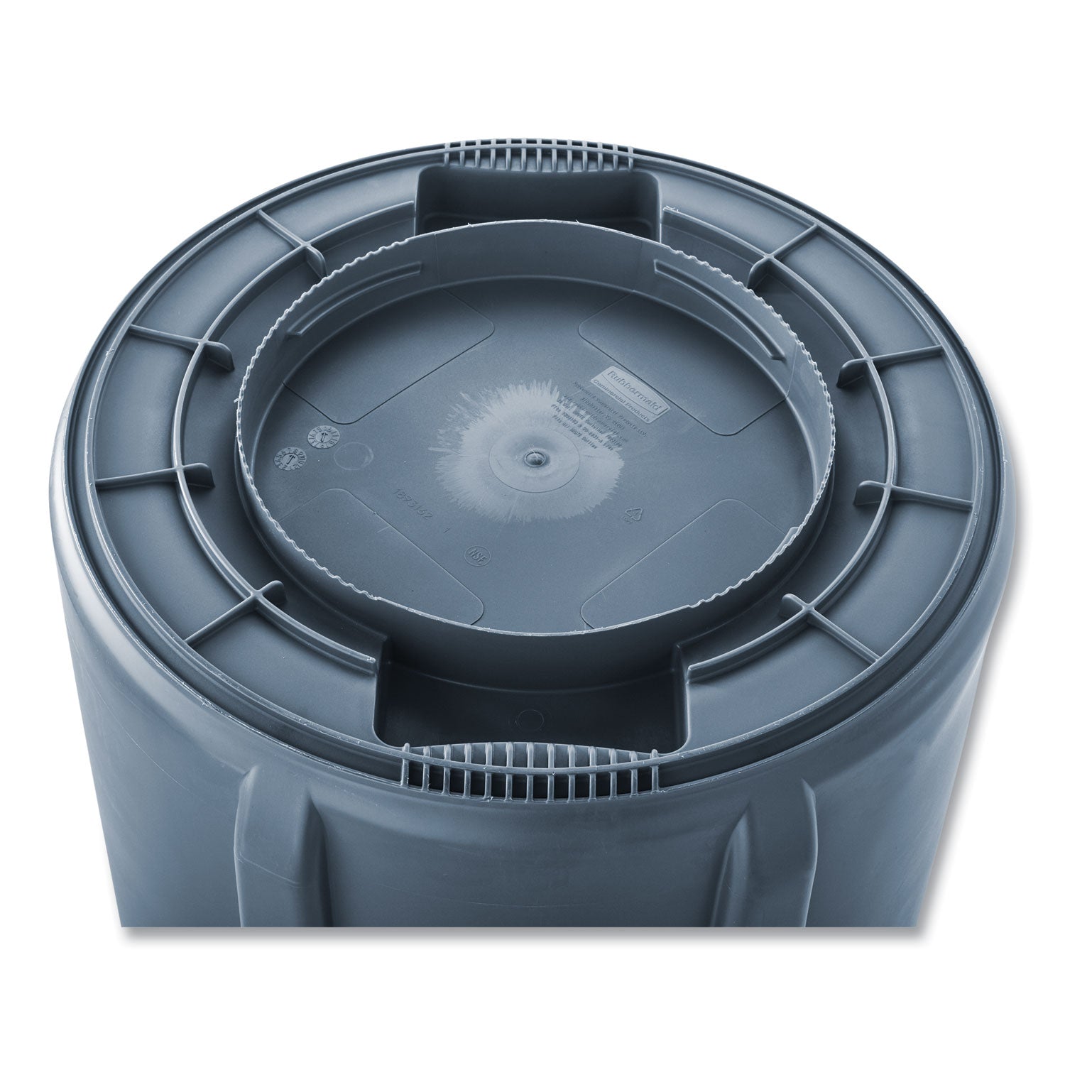 Rubbermaid Commercial Brute 32-Gallon Vented Container - 32 gal Capacity - Round - Handle, Heavy Duty, Reinforced, UV Coated, Damage Resistant, Warp Resistant, Tear Resistant, Crush Resistant - 27.3" Height x 21.9" Diameter - Plastic - Gray - 1 Each