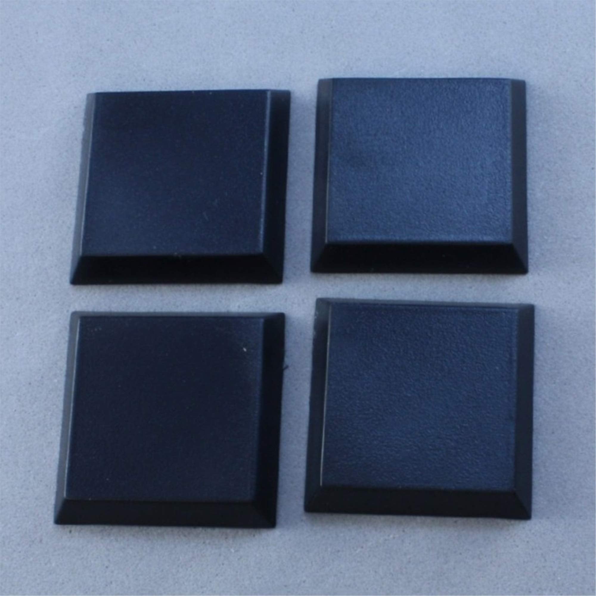 Reaper Miniatures RPR74038 1 in Square Flat Top Base (Pack of 20)