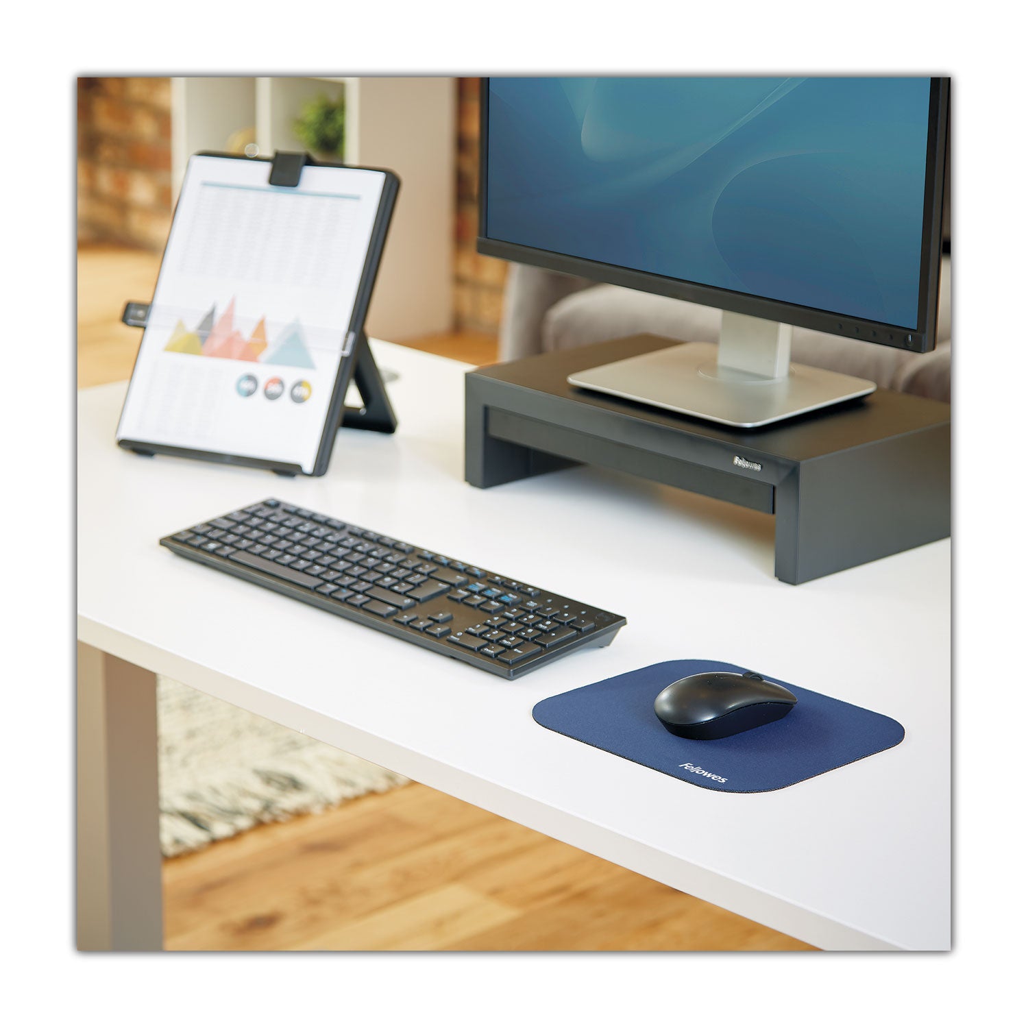 Fellowes Mouse Pad - 0.13" Height x 9" Width x 8" Depth - Blue - Rubber - Scratch Resistant - 1 Each