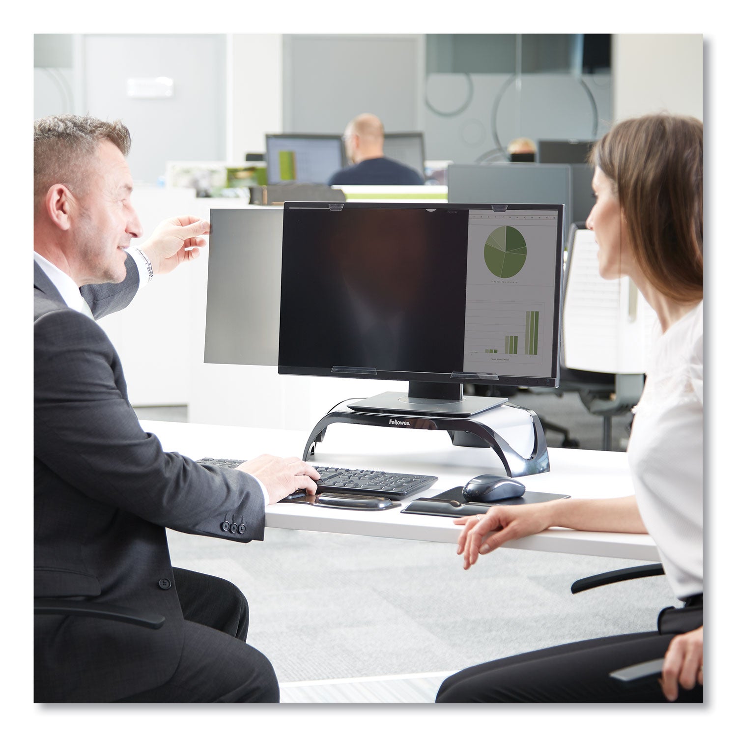 Fellowes PrivaScreen Blackout Privacy Filter for 24" Widescreen LCD Monitor or Notebook, 16:9 Aspect Ratio, Black, Fingerprint and Scratch Resistant, Polyethylene, 1 Each