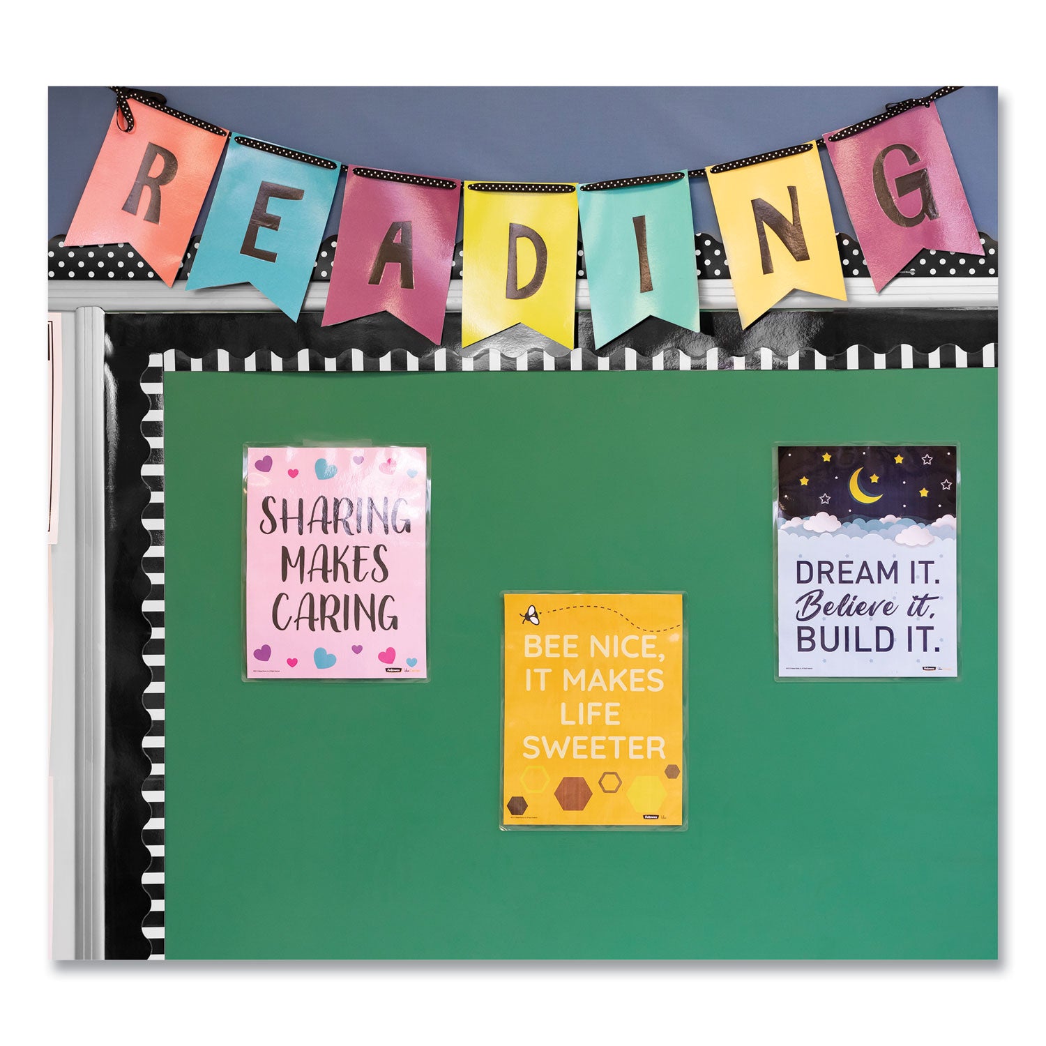 Fellowes Letter-Size Thermal Laminating Pouches - Sheet Size Supported: Letter 8.50" Width x 11" Length - Laminating Pouch/Sheet Size: 9" Width x 3 mil Thickness - Glossy - for Document - Photo-safe, Durable - Clear - 1 Pack