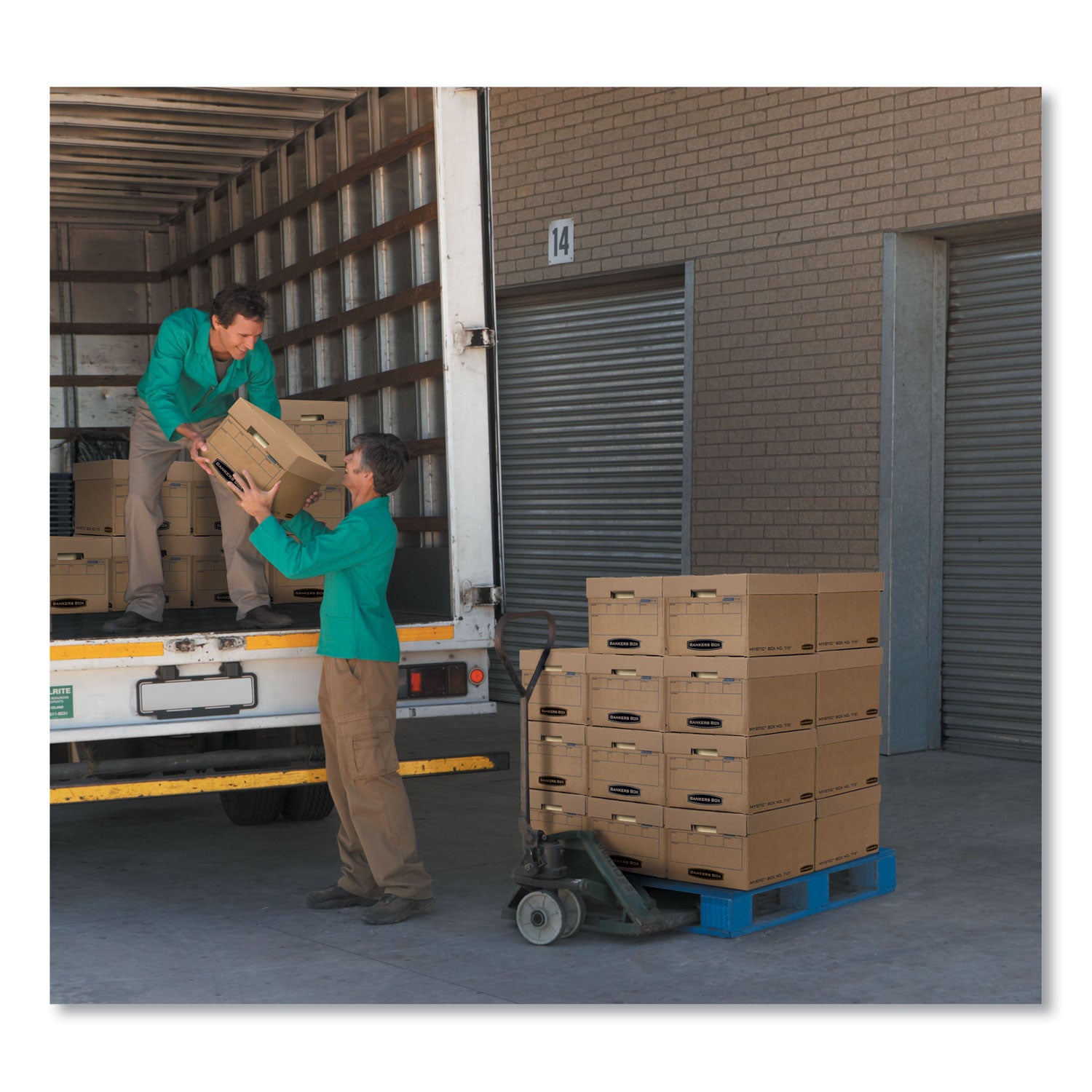Internal Dimensions: 12" Width x 15" Depth x 10" Height - External Dimensions: 13" Width x 16.3" Depth x 10.8" Height - Media Size Supported: Letter, Legal - Lift-off Closure - Stackable - Kraft - For File - Recycled - 25 / Carton