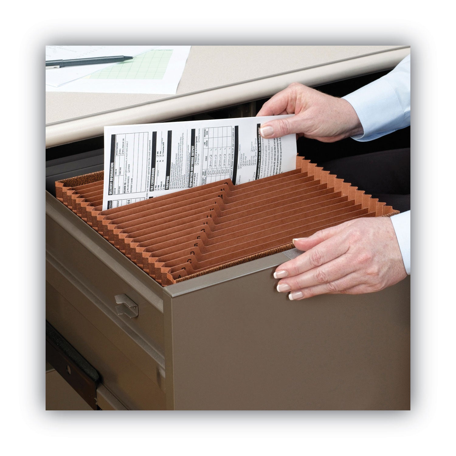 Smead Letter Recycled Expanding File - 8 1/2" x 11" - 7/8" Expansion - 21 Pocket(s) - Redrope - Tear Resistant Gusset - 30% Recycled - 1 Each