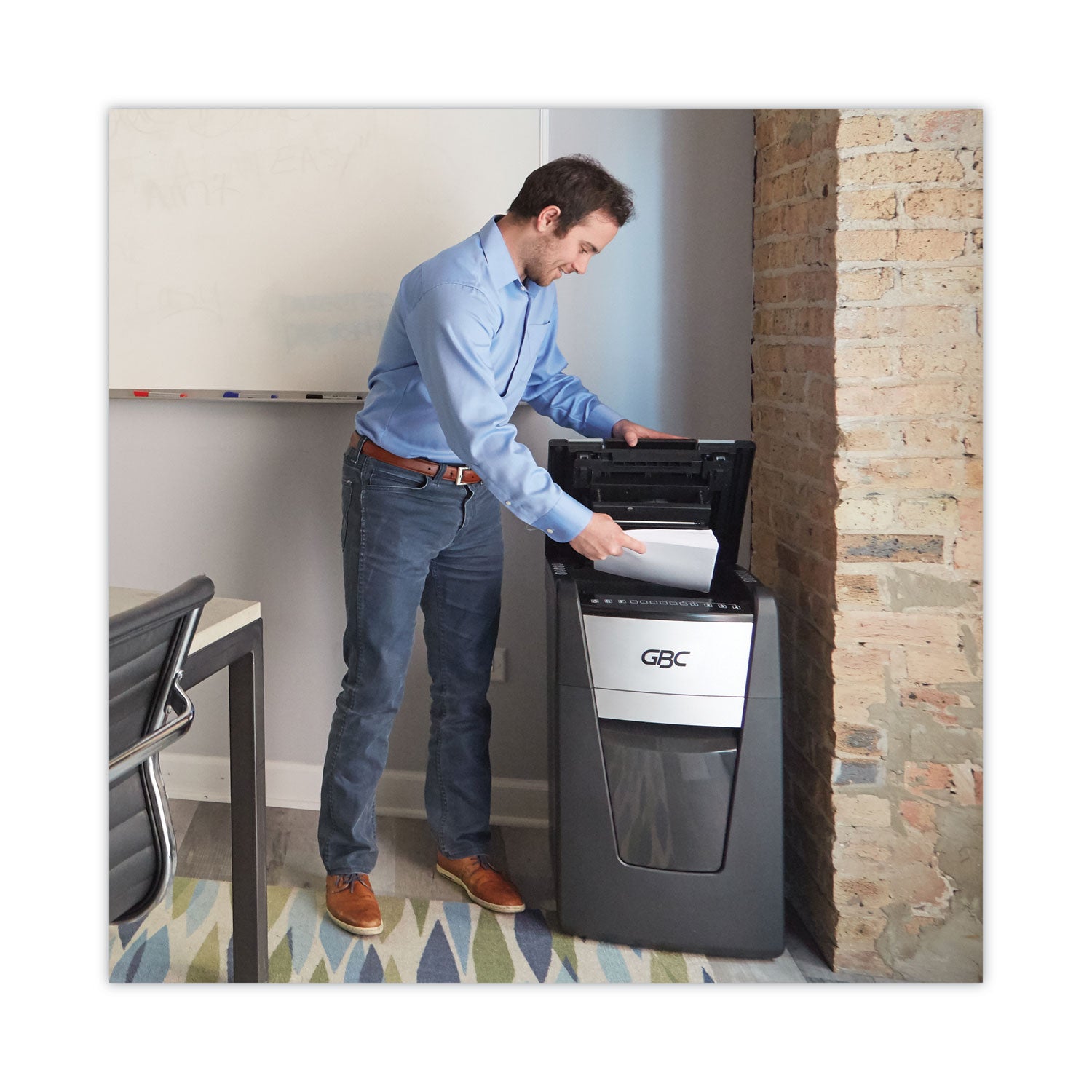 Continuous Shredder - Micro Cut - 8 Per Pass - for shredding Credit Card, Paper Clip, Staples, Paper - P-5 - 1 Hour Run Time - 16 gal Wastebin Capacity - Black