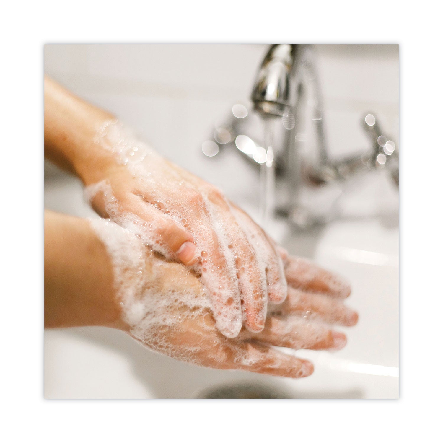 Dial Basics Liquid Hand Soap - 1.06 quart - Hand, Healthcare, School, Office, Restaurant, Daycare - Green - 1 Each
