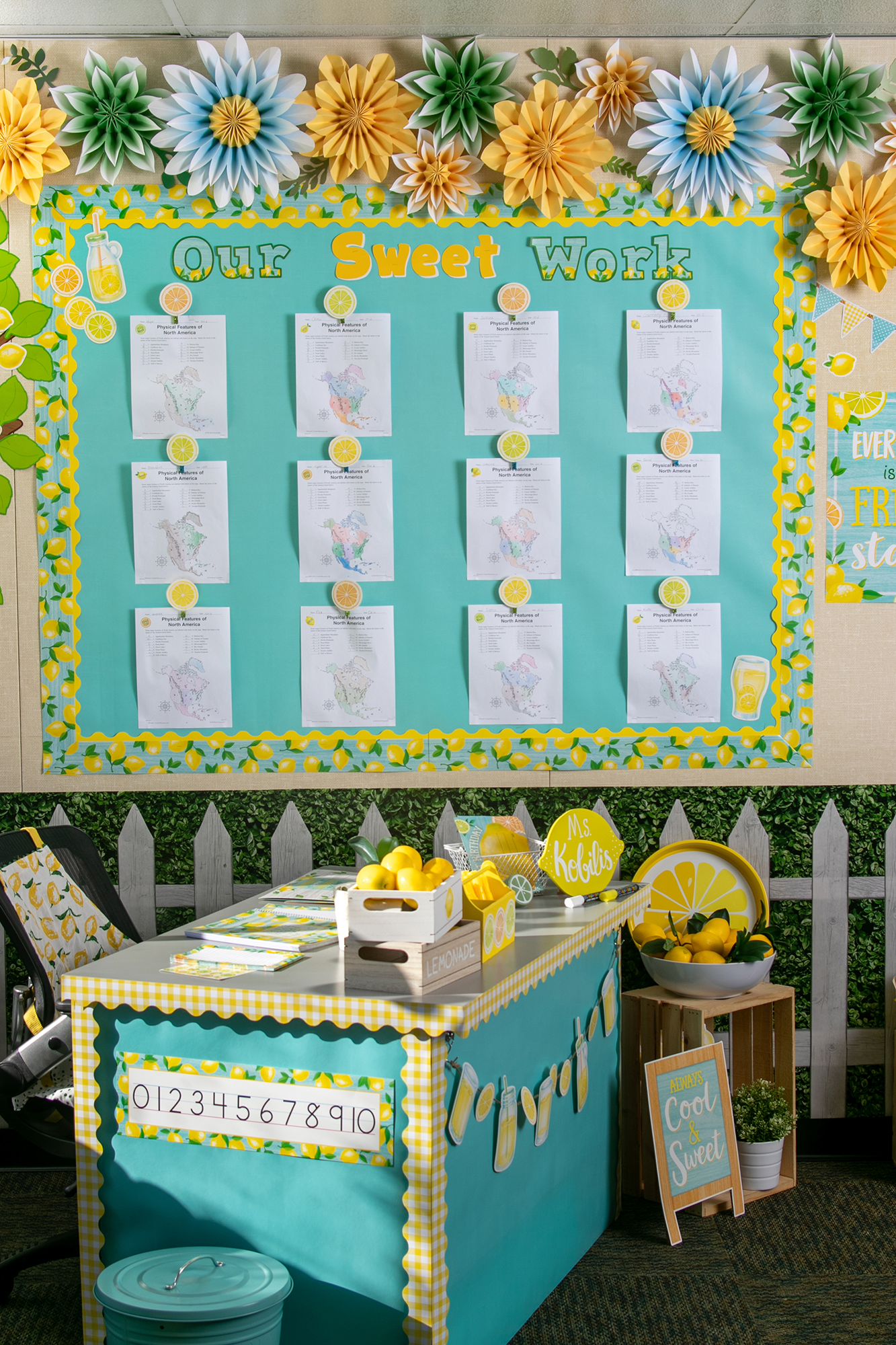 Light Turquoise Better Than Paper® Bulletin Board Roll