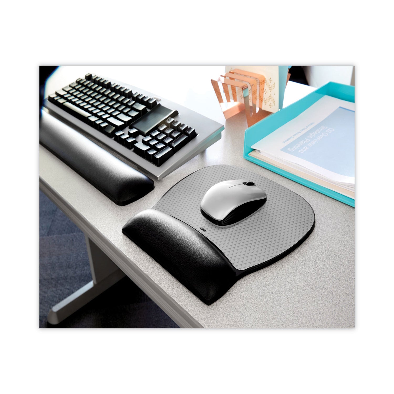 0.75" Height x 19" Width x 2.75" Depth - Black - Gel, Leatherette - 1 Each