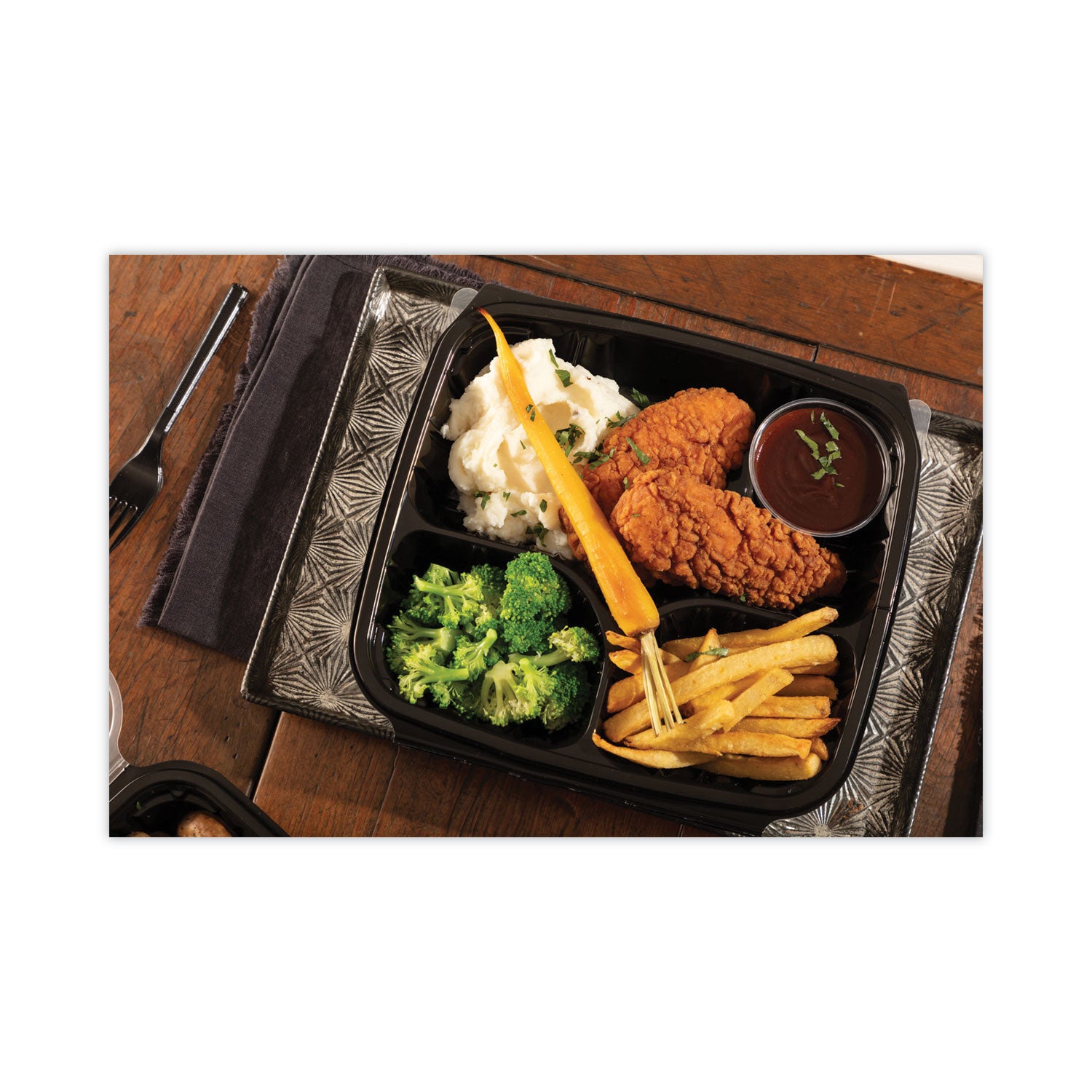 EarthChoice Vented Dual Color Microwavable Hinged Lid Container, 3 Compartments, 34 oz, Black/Clear, Plastic, 132/Carton