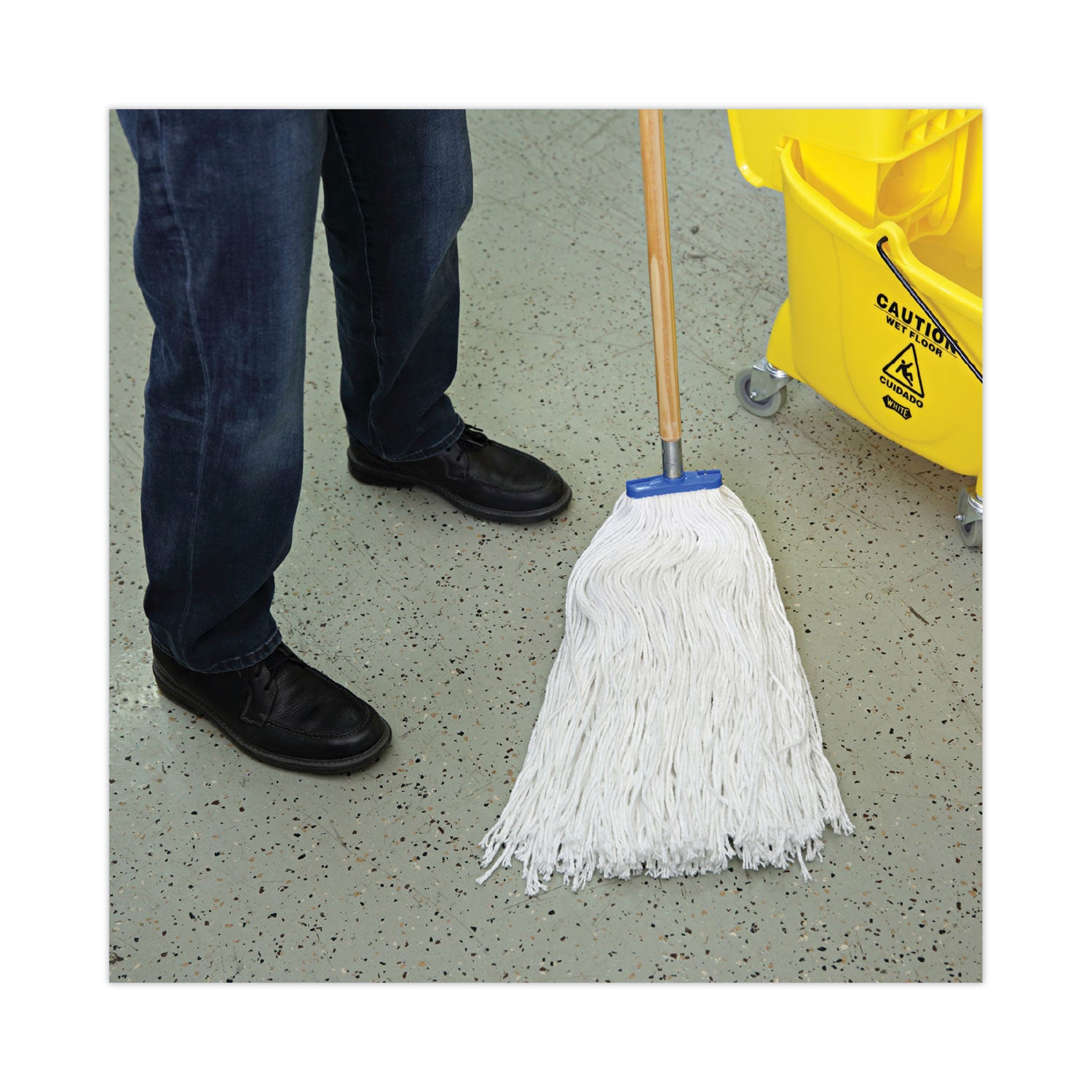 Mop Head, Economical Lie-Flat Head, Rayon Fiber, 32-Oz., White, 12/carton