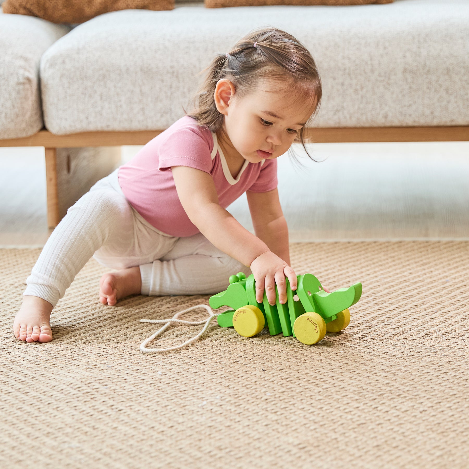 Dancing Alligator Wooden Pull Toy