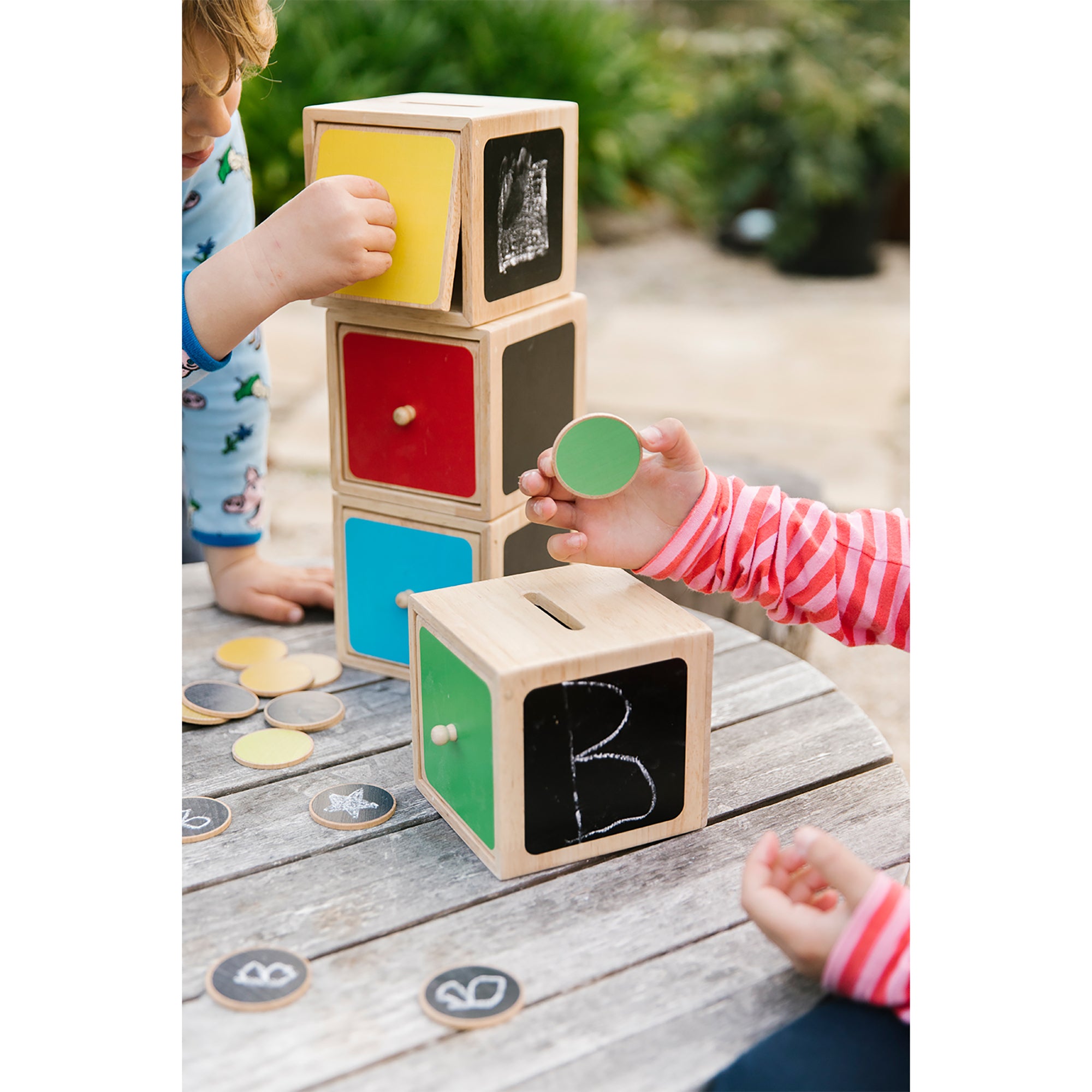 Post, Sort 'N' Play