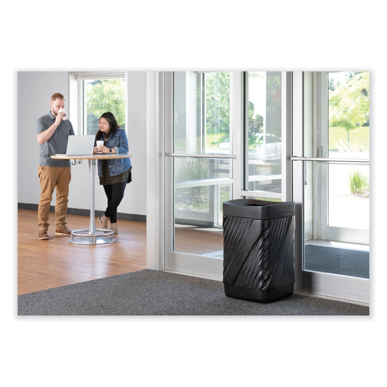 Receptacle Twist Can 38Gal Blk