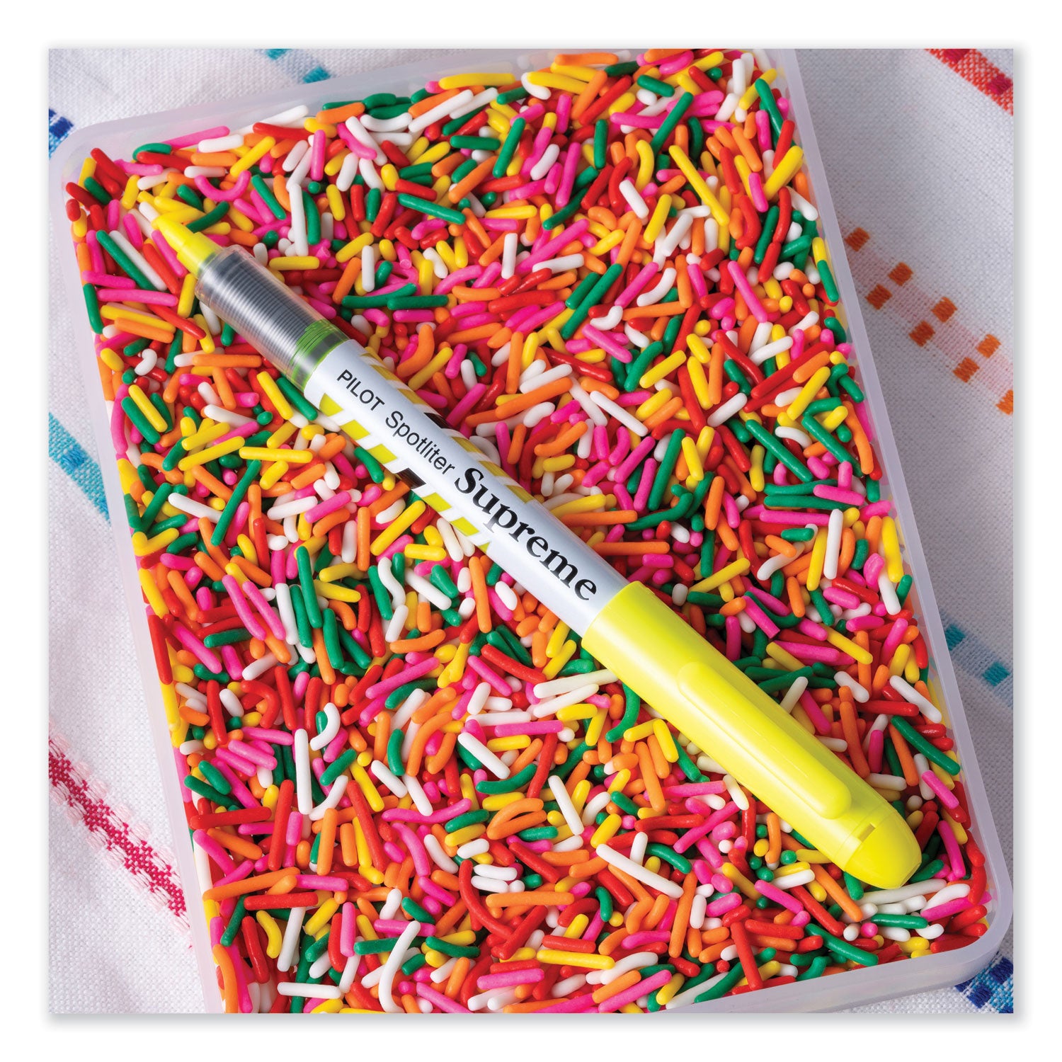 Pilot Spotliter Supreme Highlighters - Chisel Marker Point - Fluorescent Yellow Ink - White Barrel - 1 Dozen