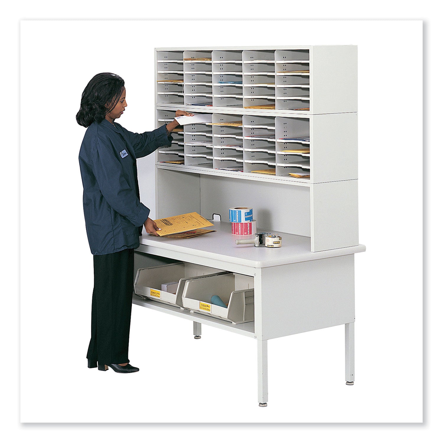 Base Table Mail Sorting W Shlf