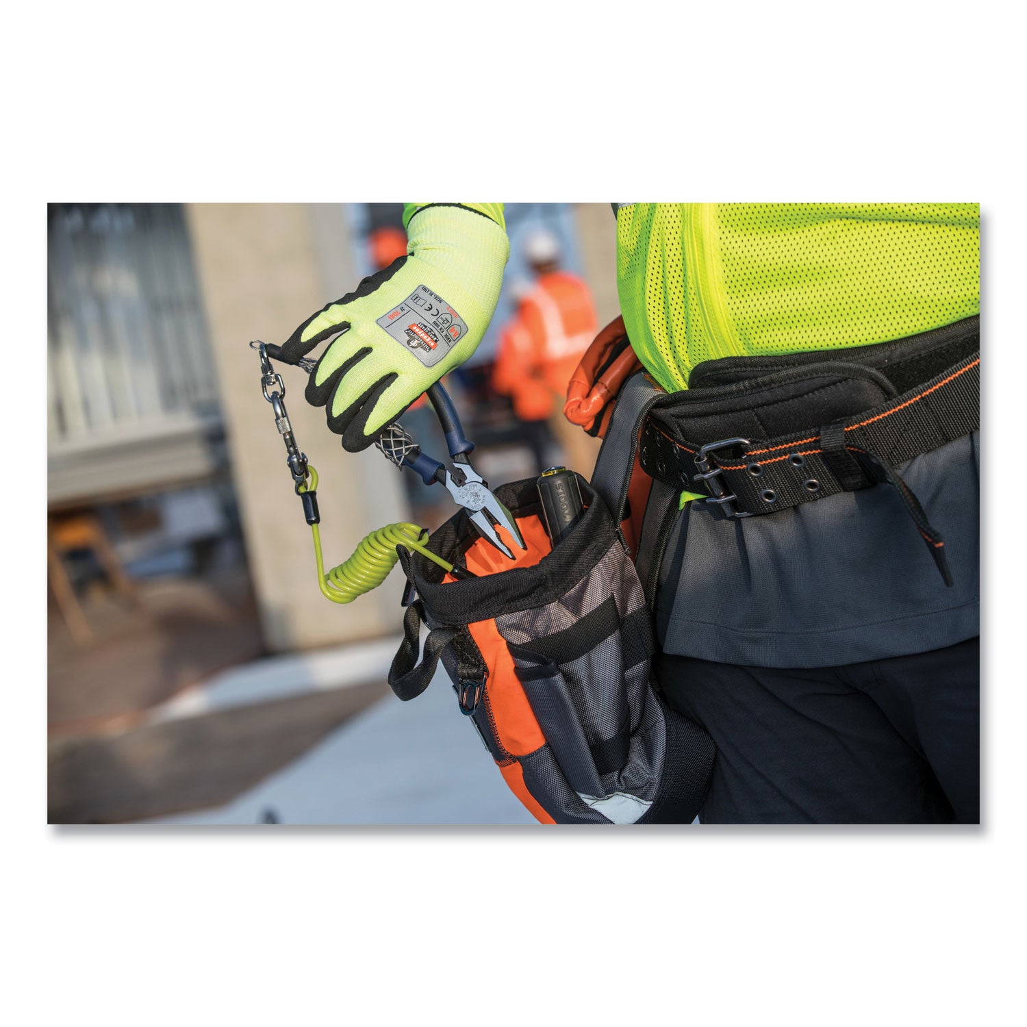 Ergodyne Arsenal 5555 5-Inch Padded Base Layer Work Belt - Adjustable - Medium (M) - Buckle Attachment - 5" Height - Black - Polyester, Nickel Plated, Metal, Foam - 1 Each