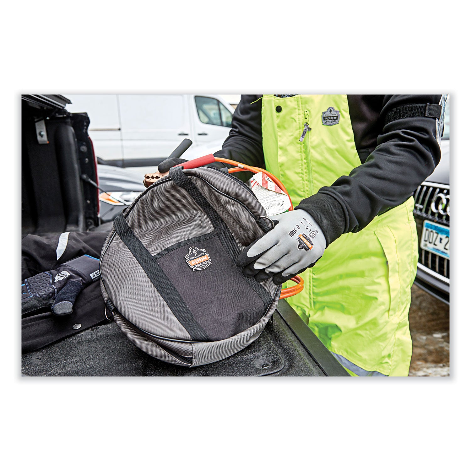 1680D Ballistic Polyester Body - Hand Strap, Handle - 1" Height x 14" Width x 14" Depth - 1 Each