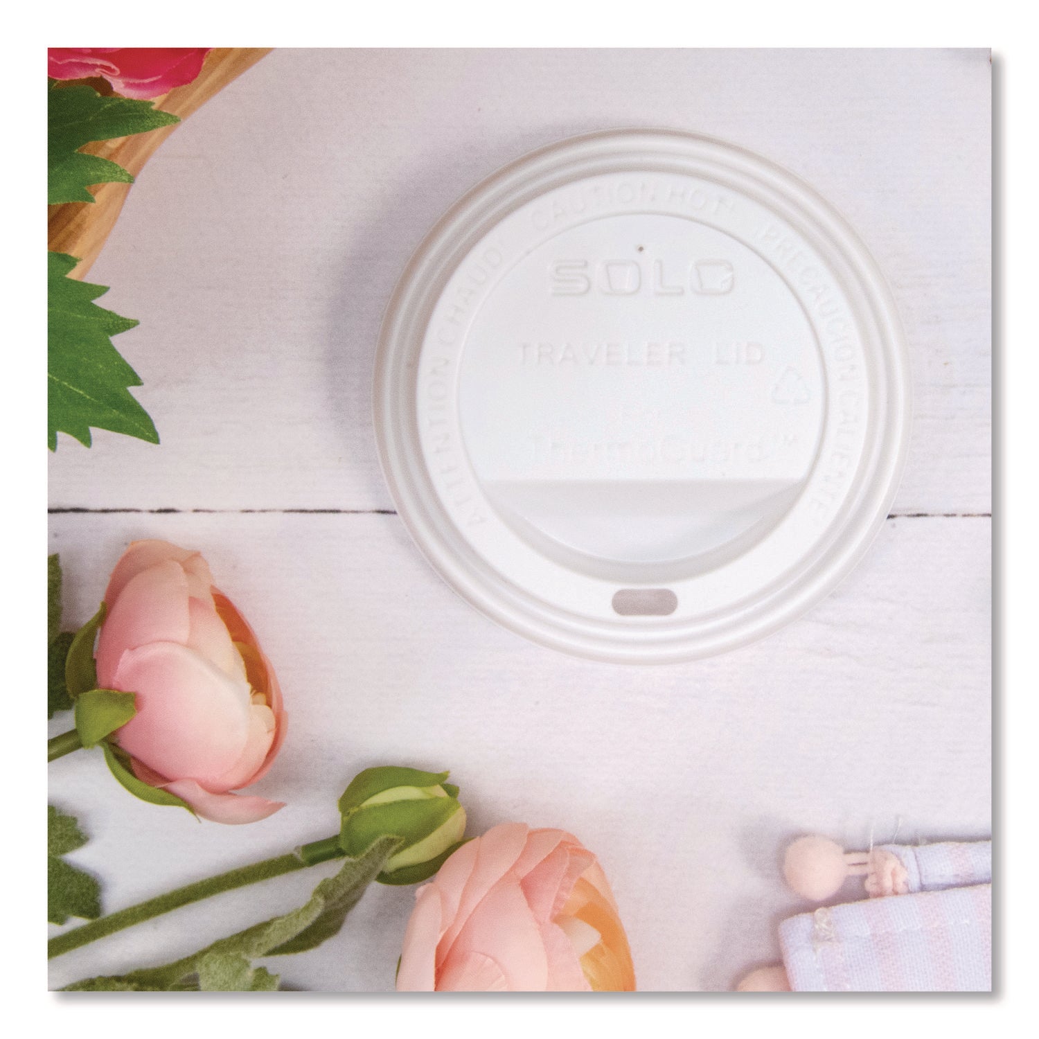 Solo Traveler Sip Through Lids for ThermoGuard Hot Cups, Fits 12 oz to 24 oz Hot Cups, Plastic, White, 1,200/Carton