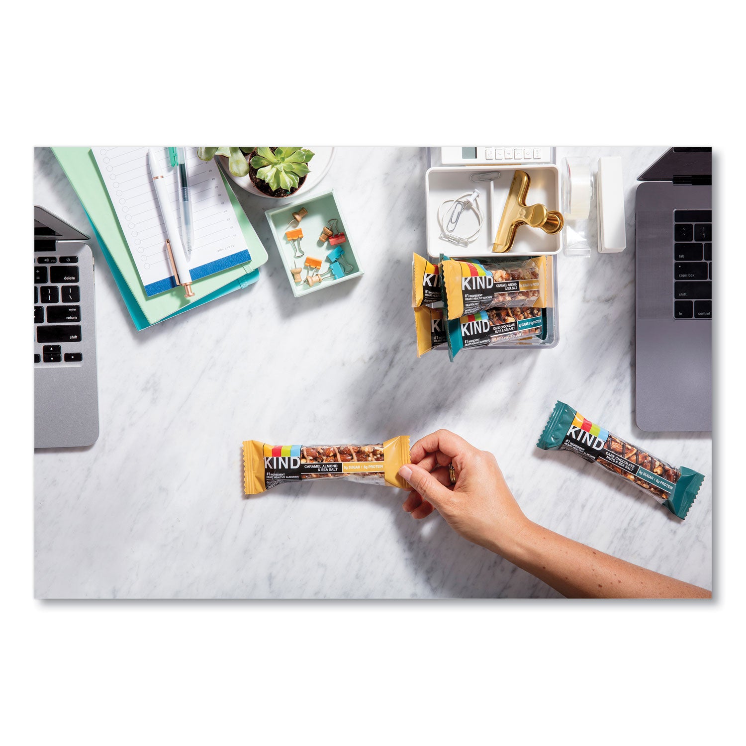 Trans Fat Free, High-fiber, Low Sodium, Dairy-free, Gluten-free - Madagascar Vanilla Almond - 1.41 oz - 1 Box