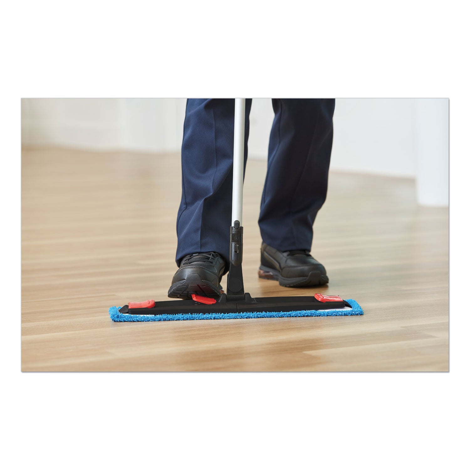 19" Width x 4.8" Depth - MicroFiber, Polyester - 50/Pack - 3 / Carton