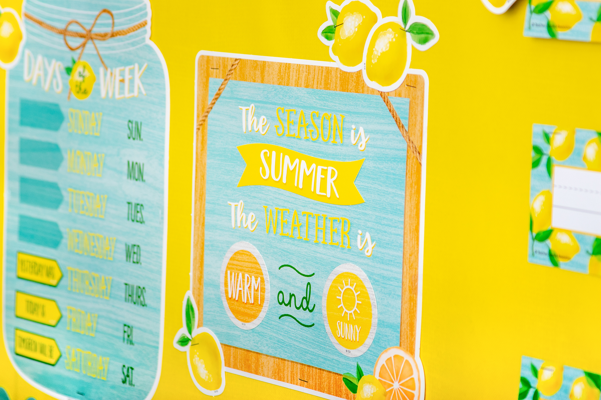 Lemon Zest Calendar Bulletin Board