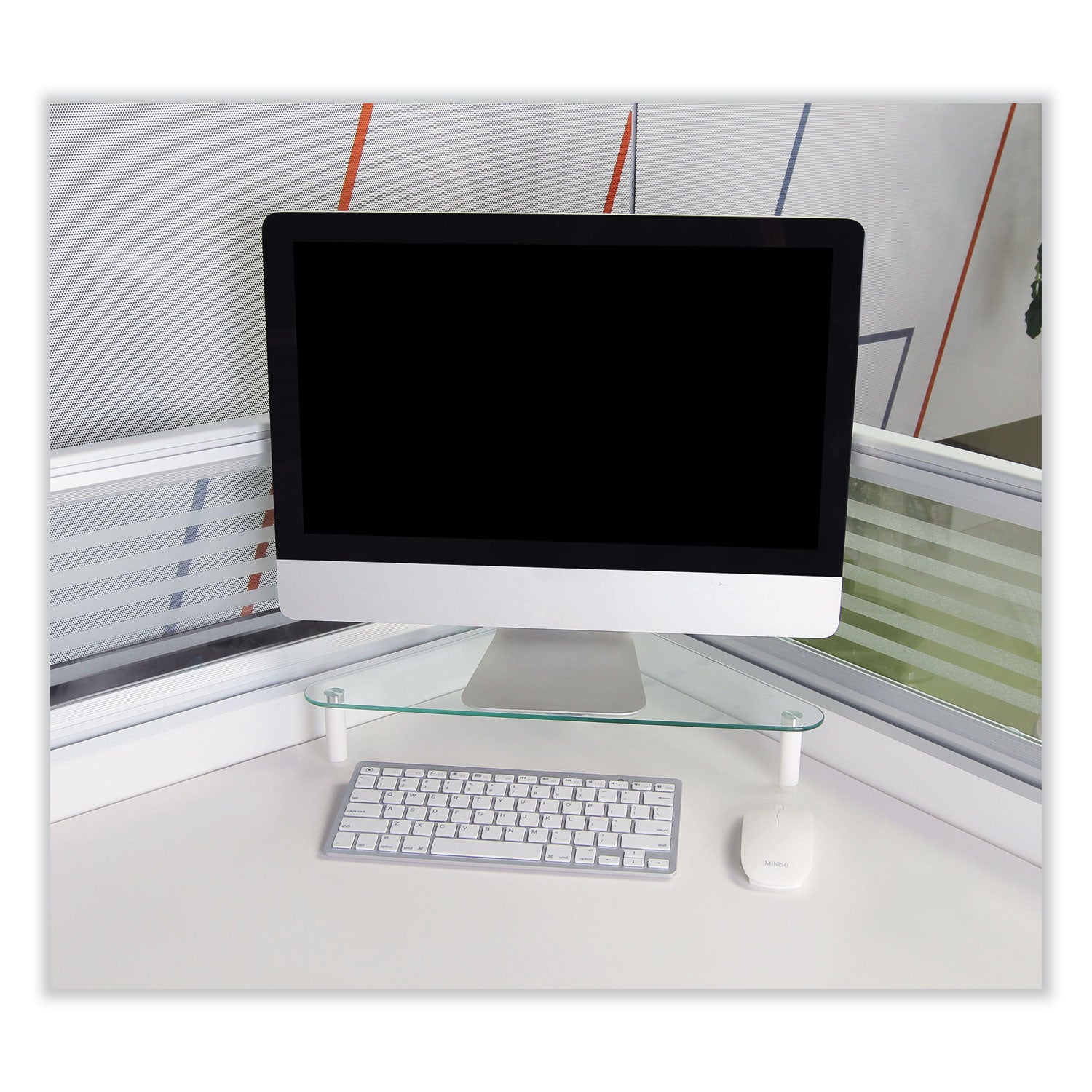 40 lb Load Capacity - 3.25" Height x 19.70" Width - Tempered Glass - Clear