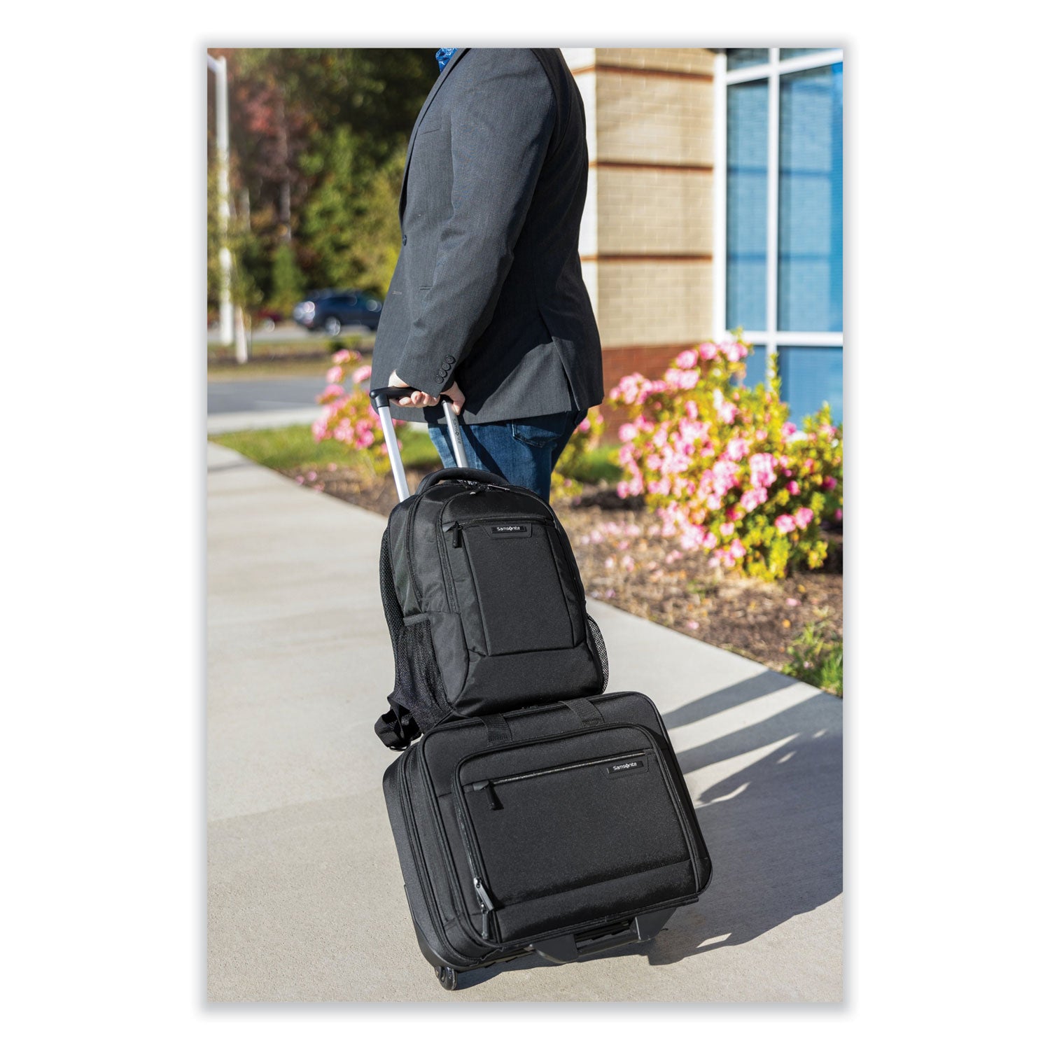 Samsonite Classic Business 2.0 Travel/Luggage Case (Briefcase) for 15.6" Travel, Notebook, Document, Accessories - Black