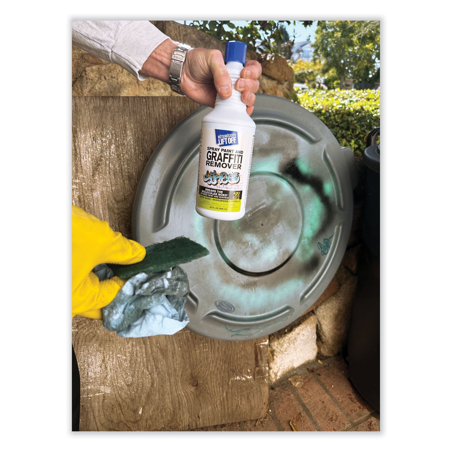 Mötsenböcker's Lift Off Spray Paint/Graffiti Remover - 32 fl oz (1 quart) - Environmentally Friendly, Water Based - White - 1 Each