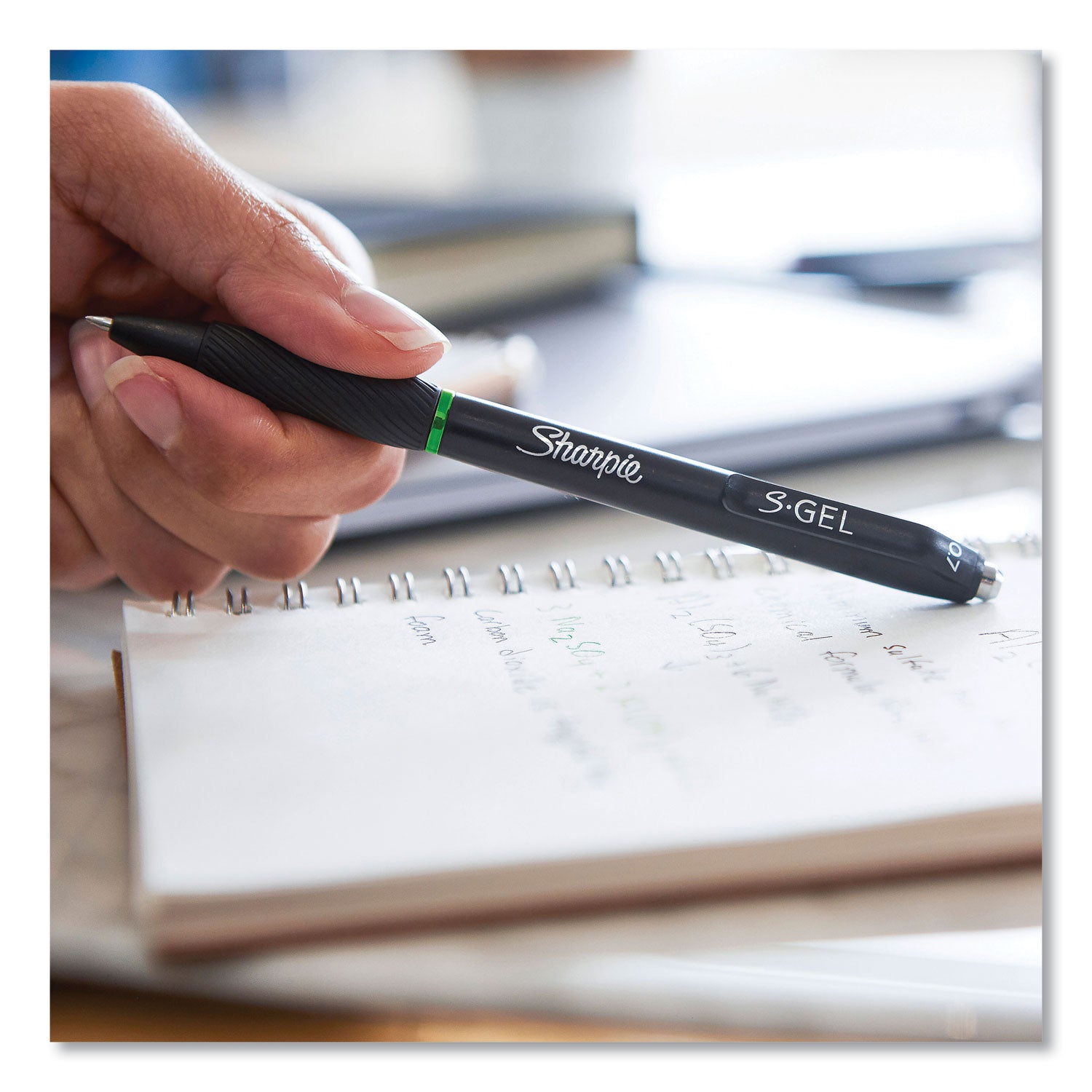 Sharpie S-Gel Pen - 0.7 mm Pen Point - Retractable - Green Ink - Gel-based - 1 Dozen