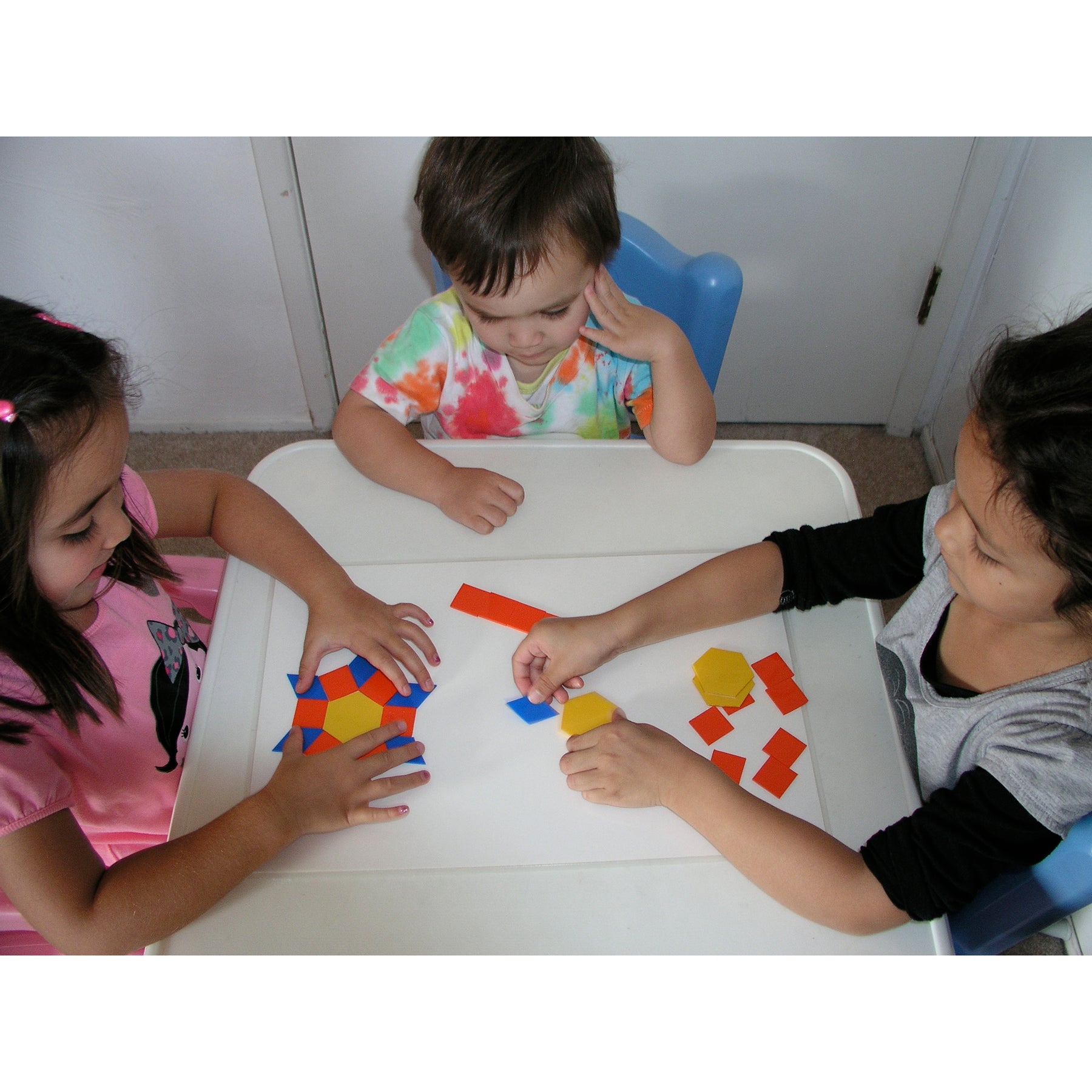 Pattern Smart Fast-Paced Geometric Matching Game