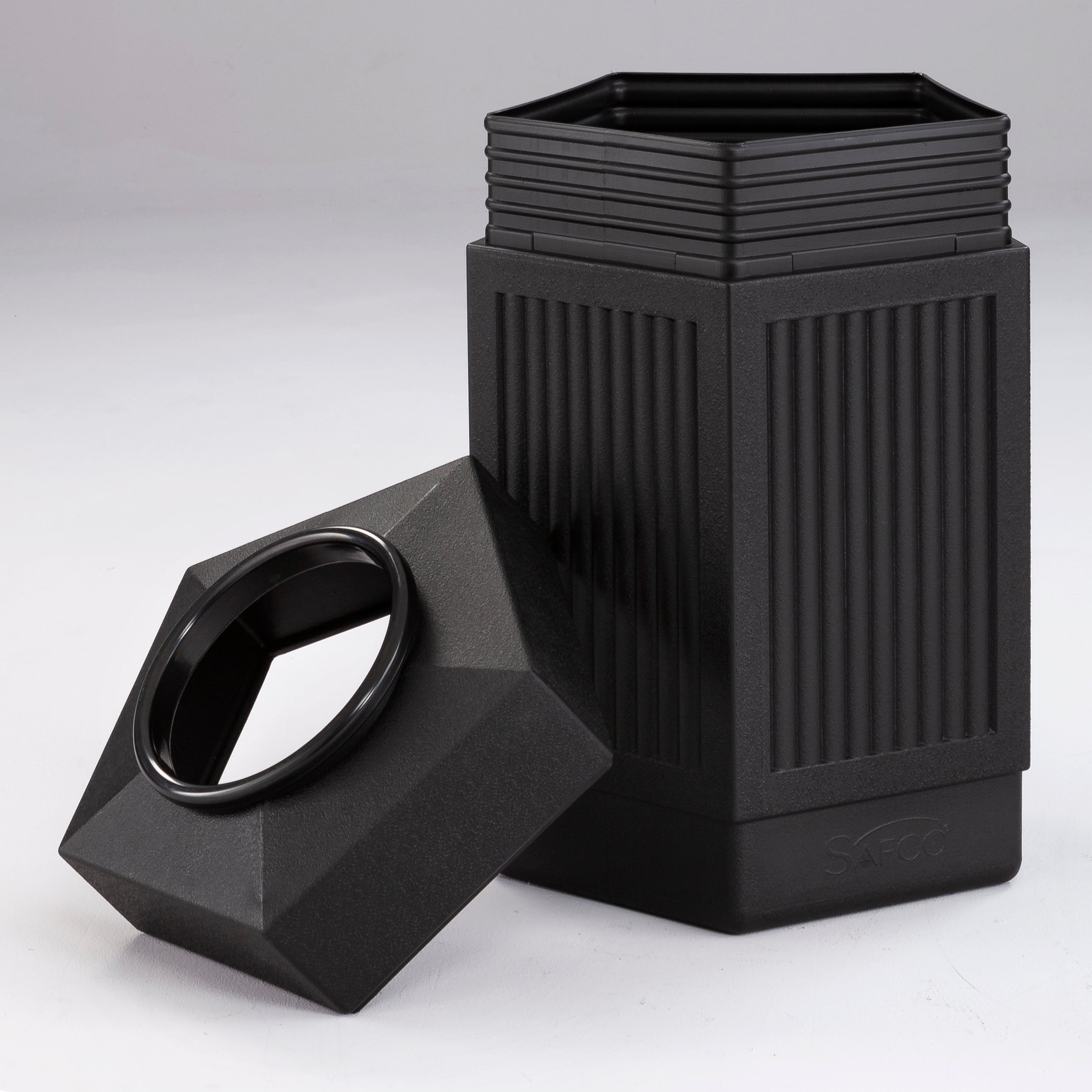 Receptacle P Canmeleon 30Gal