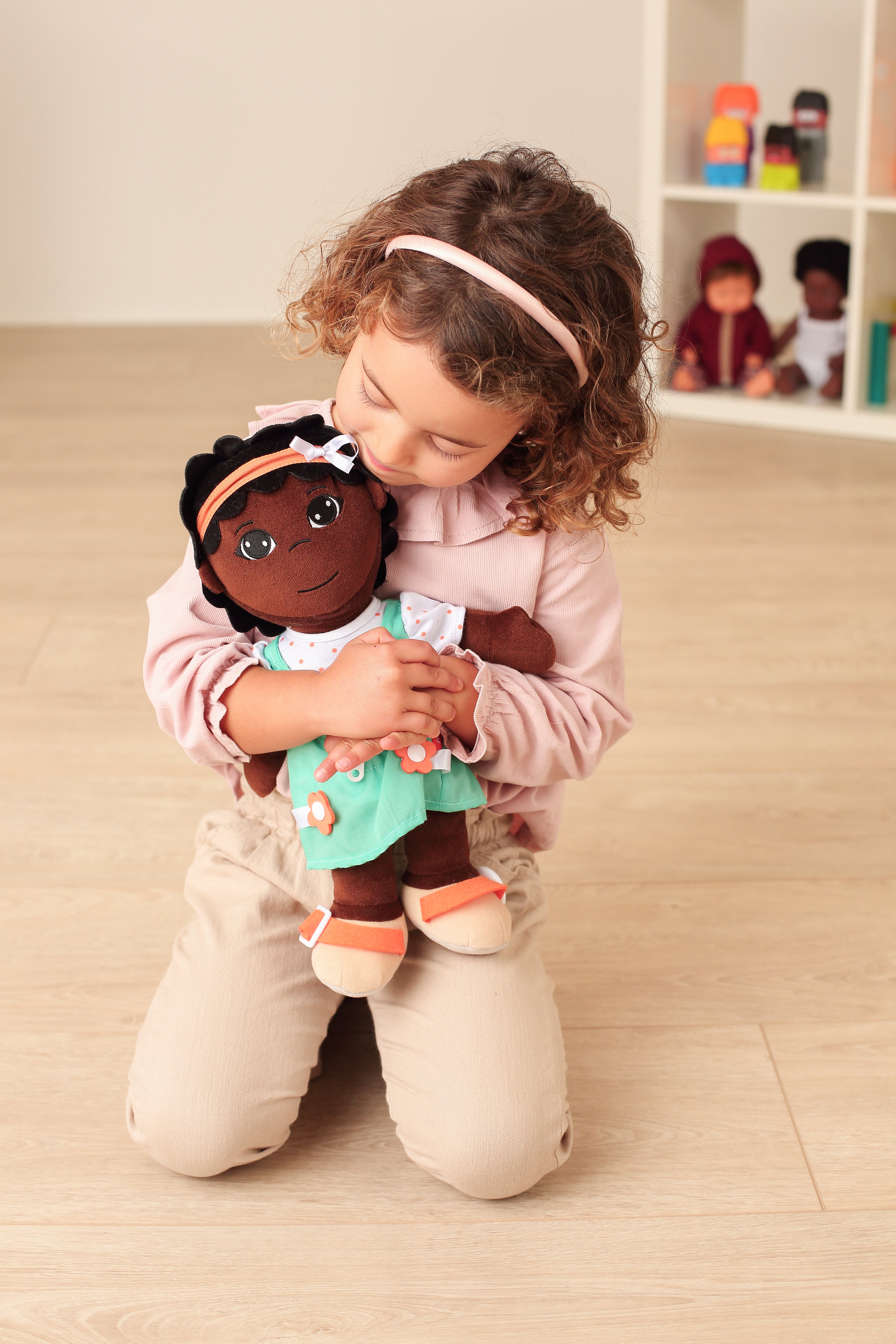 Childcraft Diversity Fastening Dolls