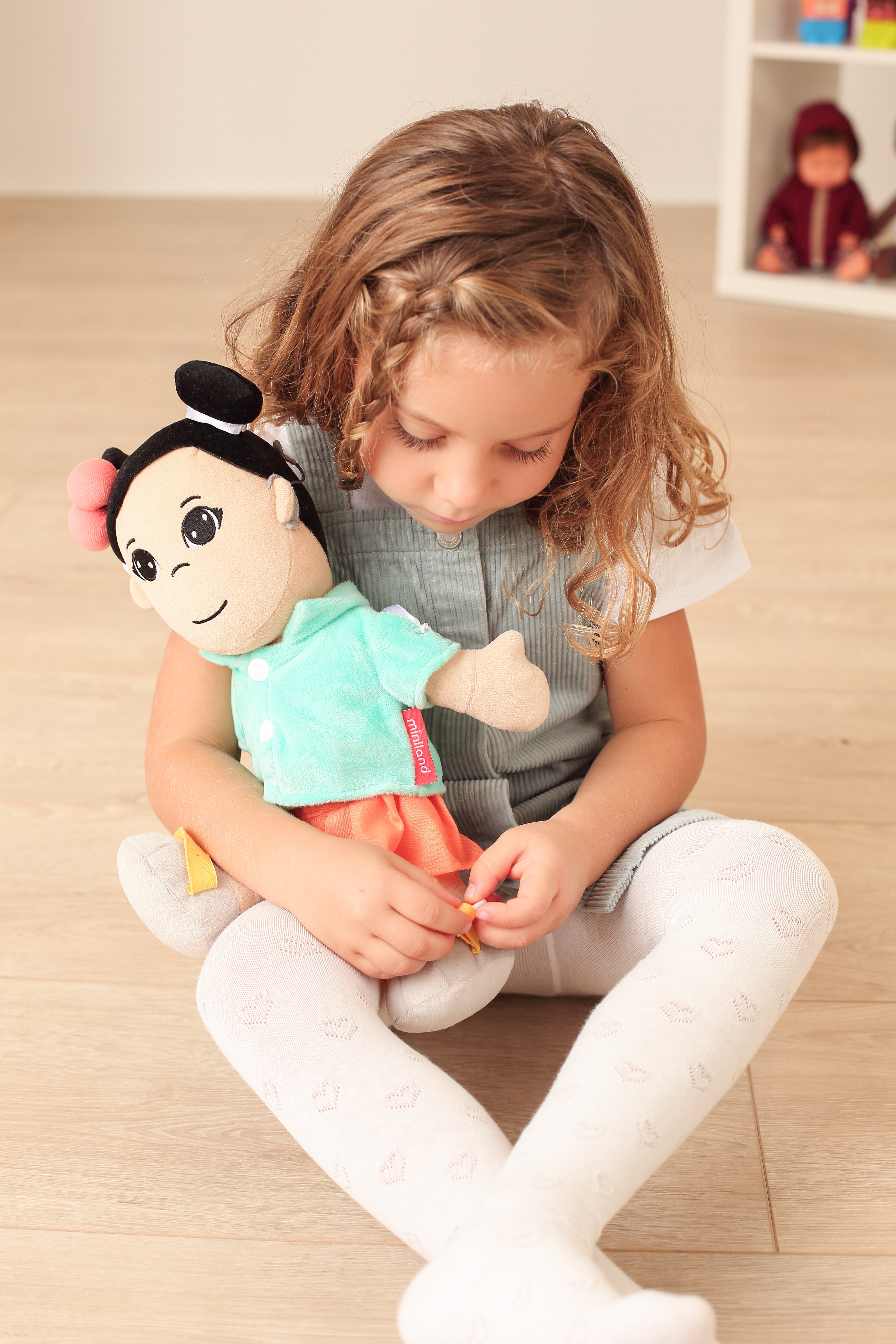 Childcraft Diversity Fastening Dolls