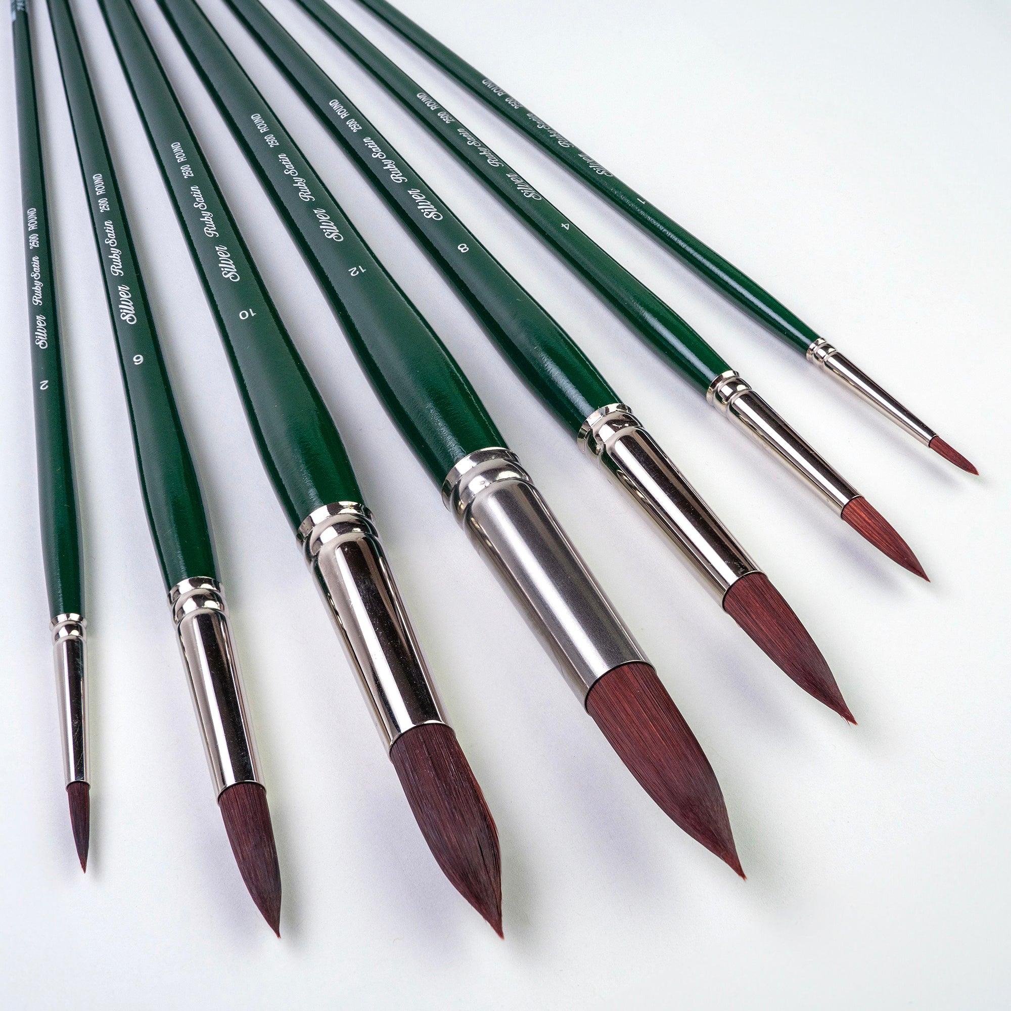 Ruby Satin Long Rounds, 7 Brushes