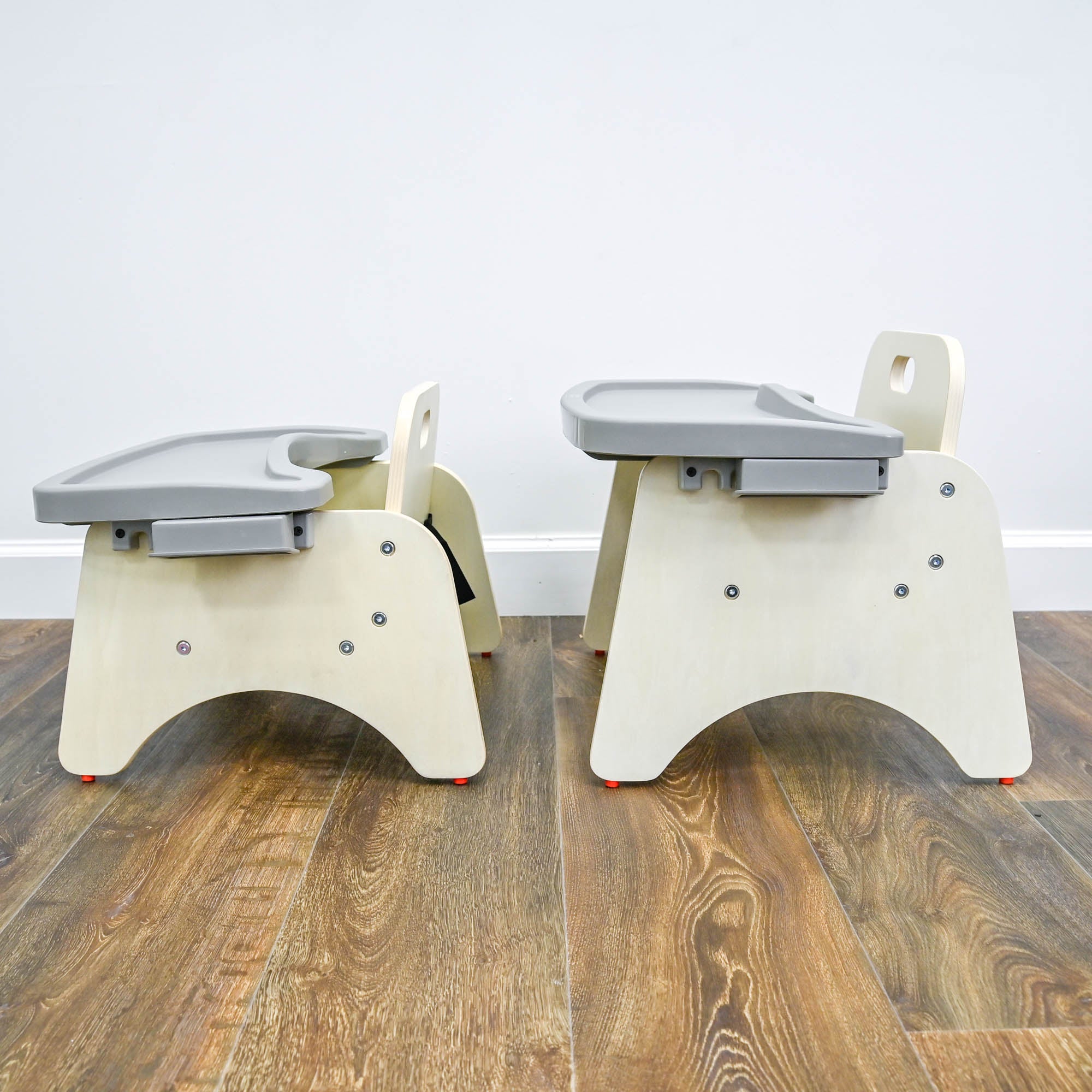 5"H Feeding Chair with Tray - Assembled