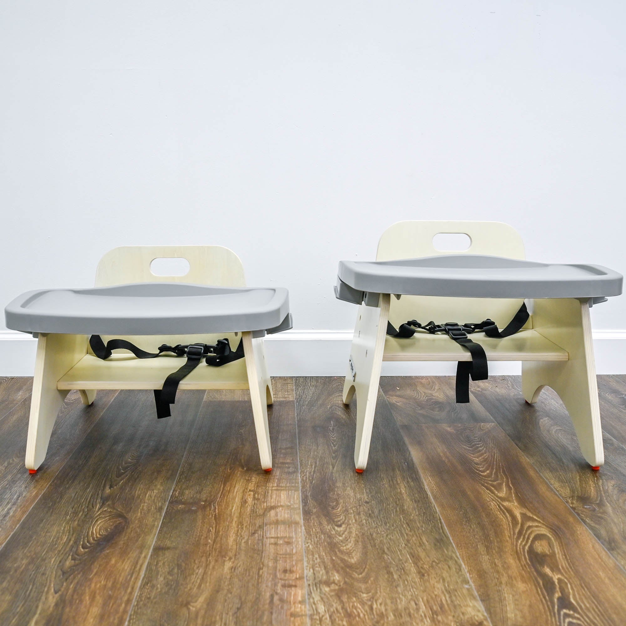 7"H Feeding Chair with Tray - Assembled