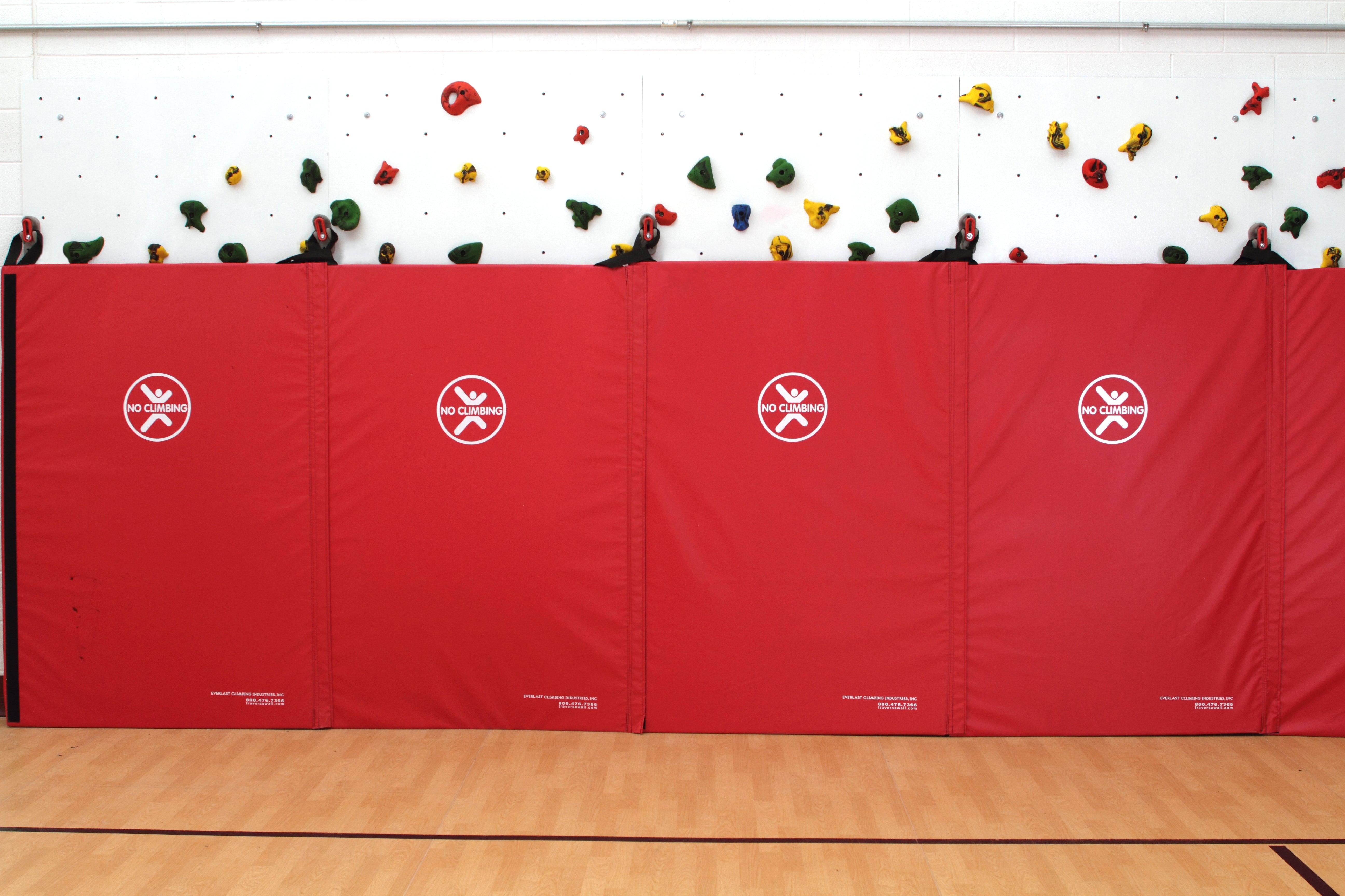 8' HIGH ADAPTIVE TRAVERSE WALLS - 8'H x 12'L - Package with 2"W Mats