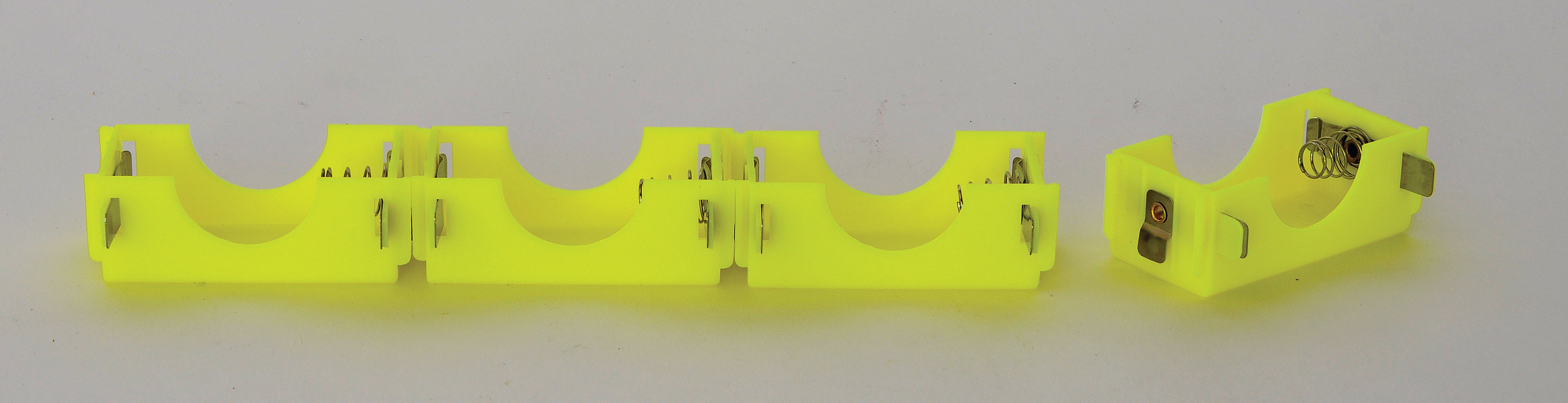 United Scientific® D Cell Battery Holder & Joiner