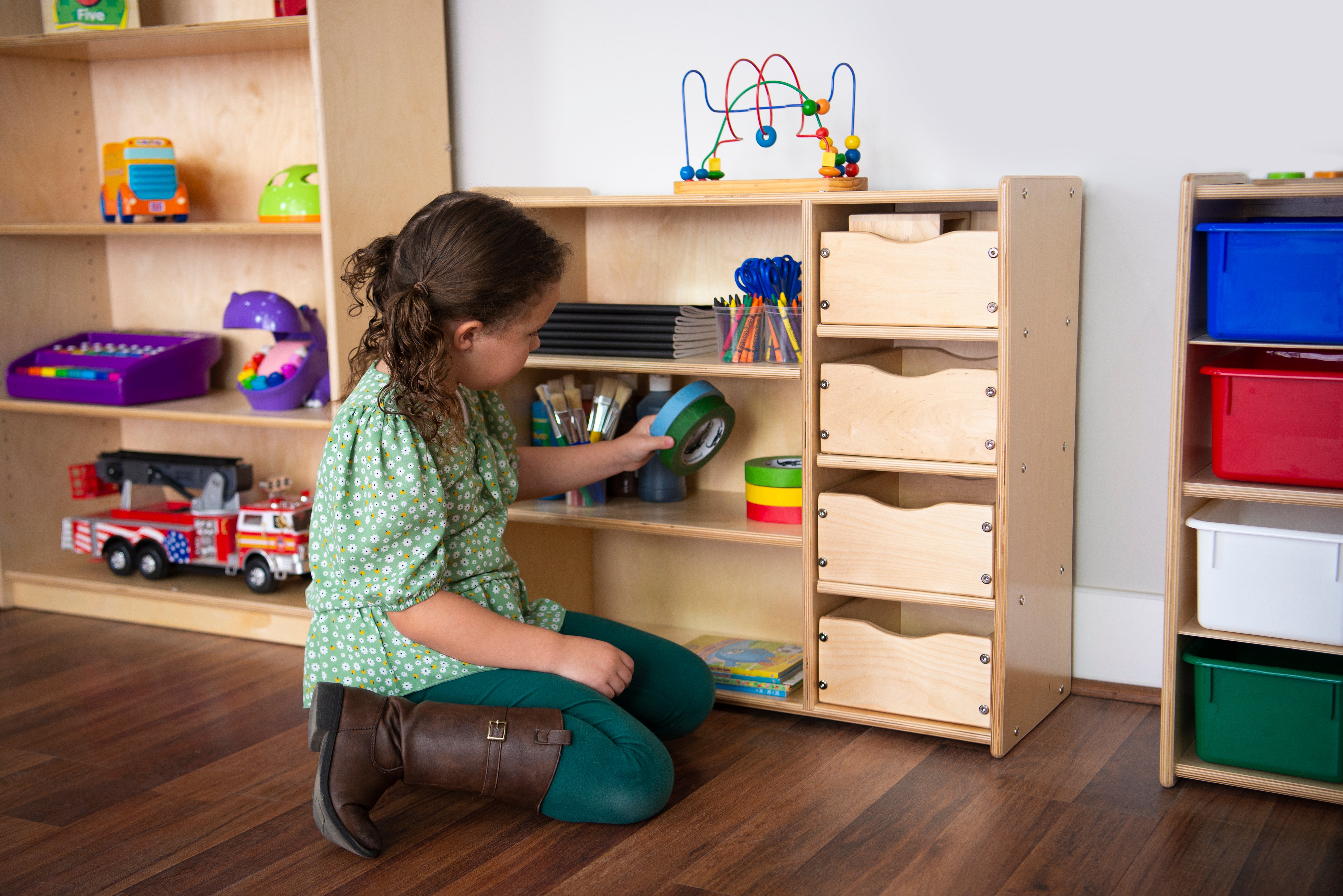Contender Storage Center with Drawers - RTA